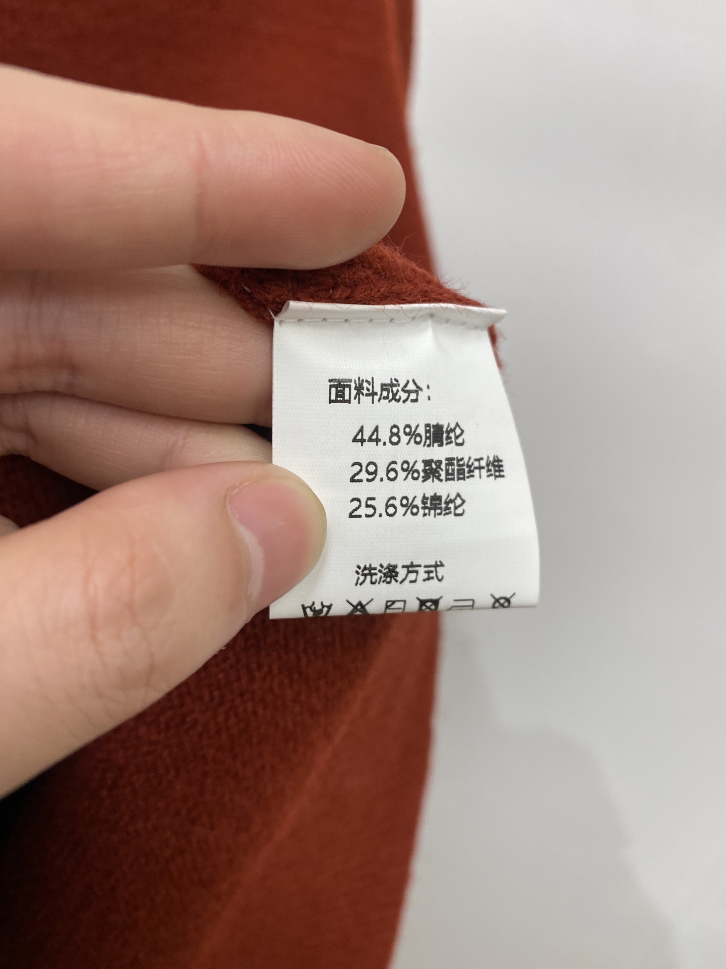 支持年后退换！ 巴黎世家、2025新品羊毛衣 具有手感细腻柔软，可直接与肌肤接触，让暖心的纱线变化出细腻