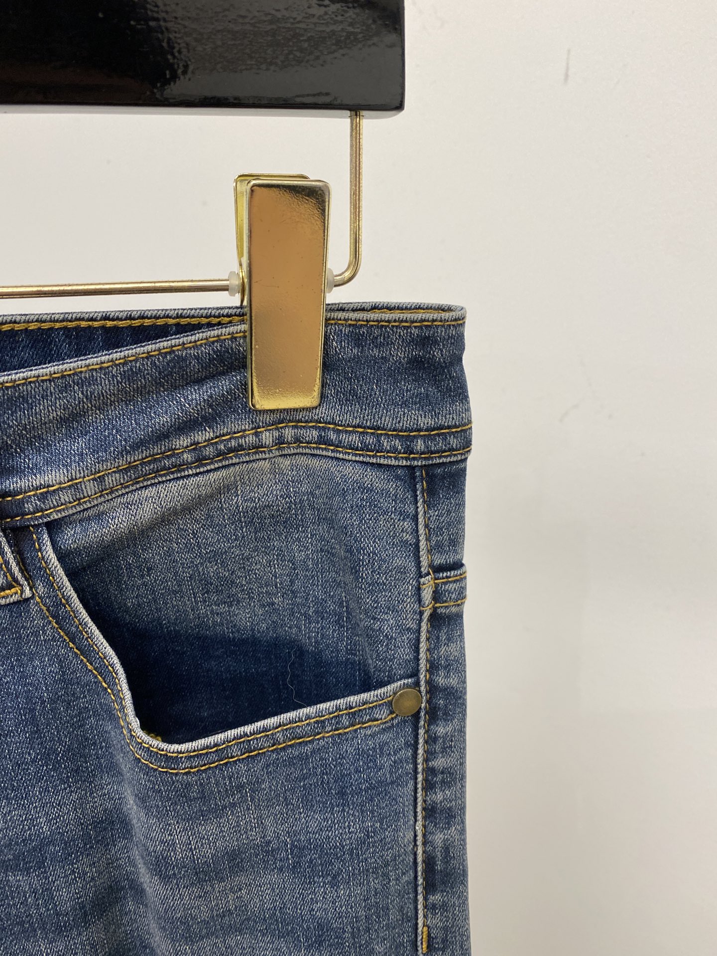 范思哲、2025最新品，专柜同步有售，原单狠货，水洗休闲牛仔裤，进口原版水洗弹力面料，舒适有弹性，原版五