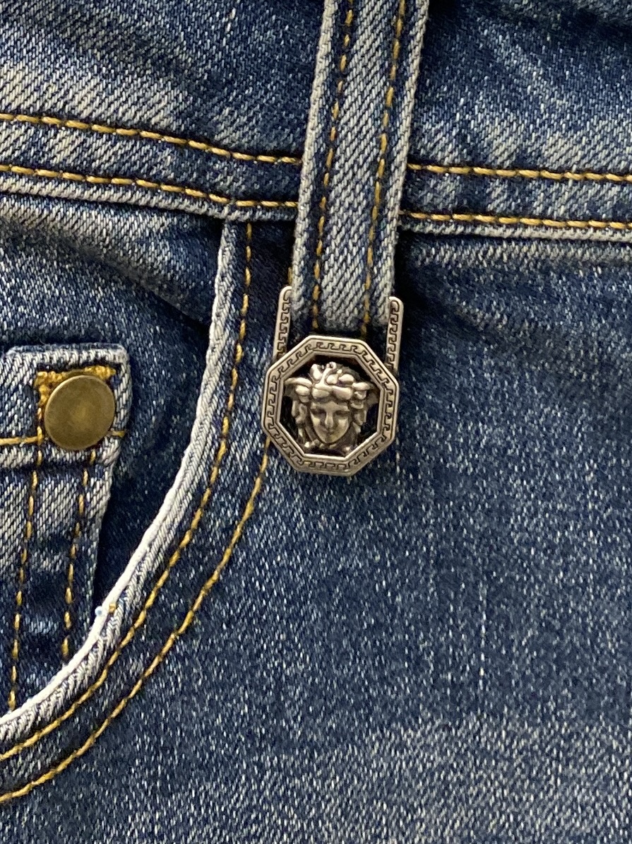 范思哲、2025最新品，专柜同步有售，原单狠货，水洗休闲牛仔裤，进口原版水洗弹力面料，舒适有弹性，原版五