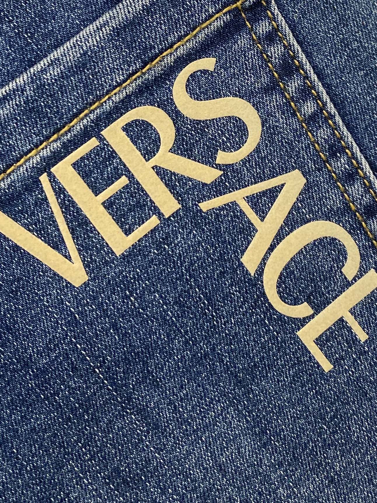 范思哲、2025最新品，专柜同步有售，原单狠货，水洗休闲牛仔裤，进口原版水洗弹力面料，舒适有弹性，原版五