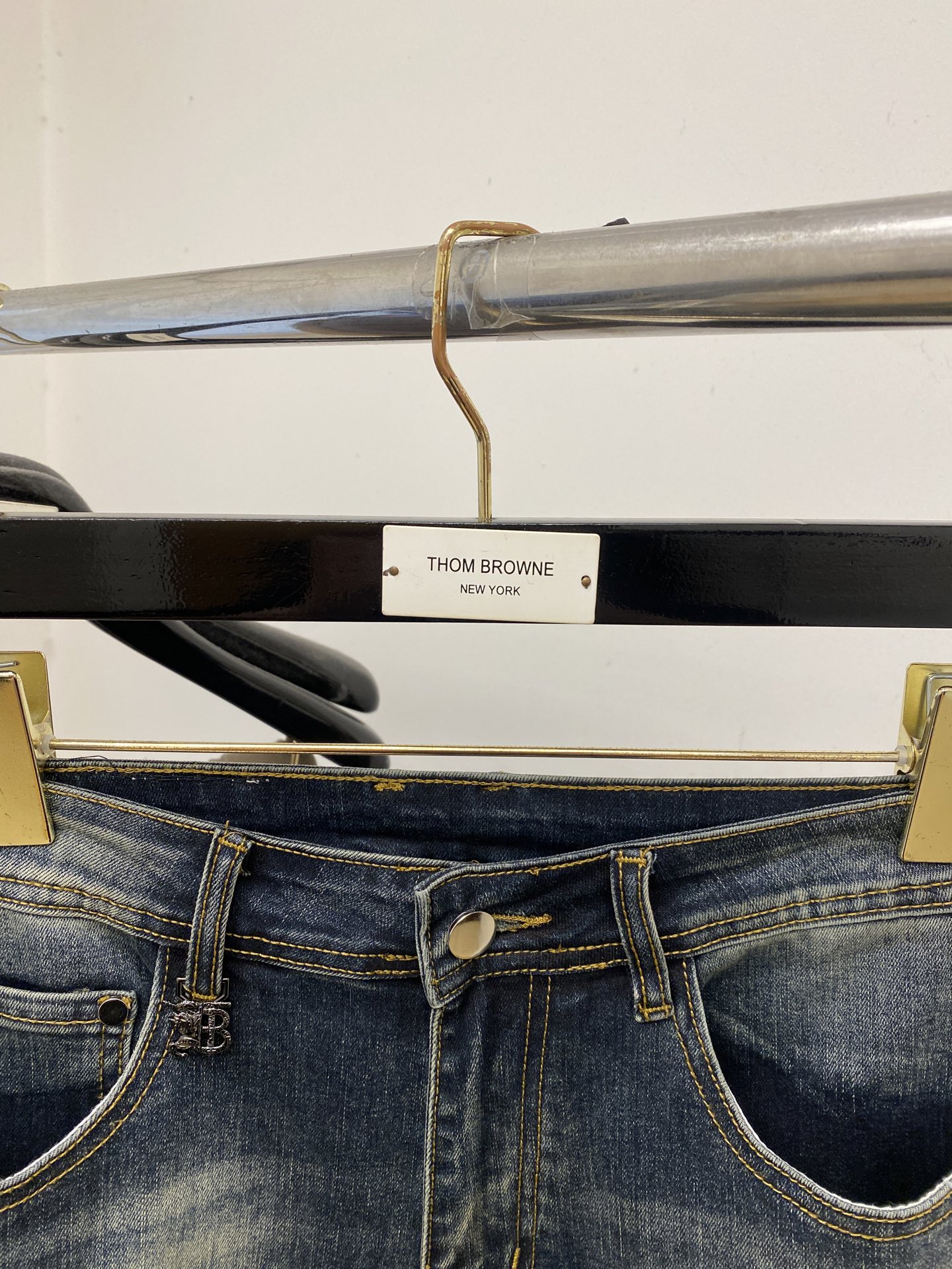 巴宝莉、2025最新品，专柜同步有售，原单狠货，水洗休闲牛仔裤，进口原版水洗弹力面料，舒适有弹性，原版五