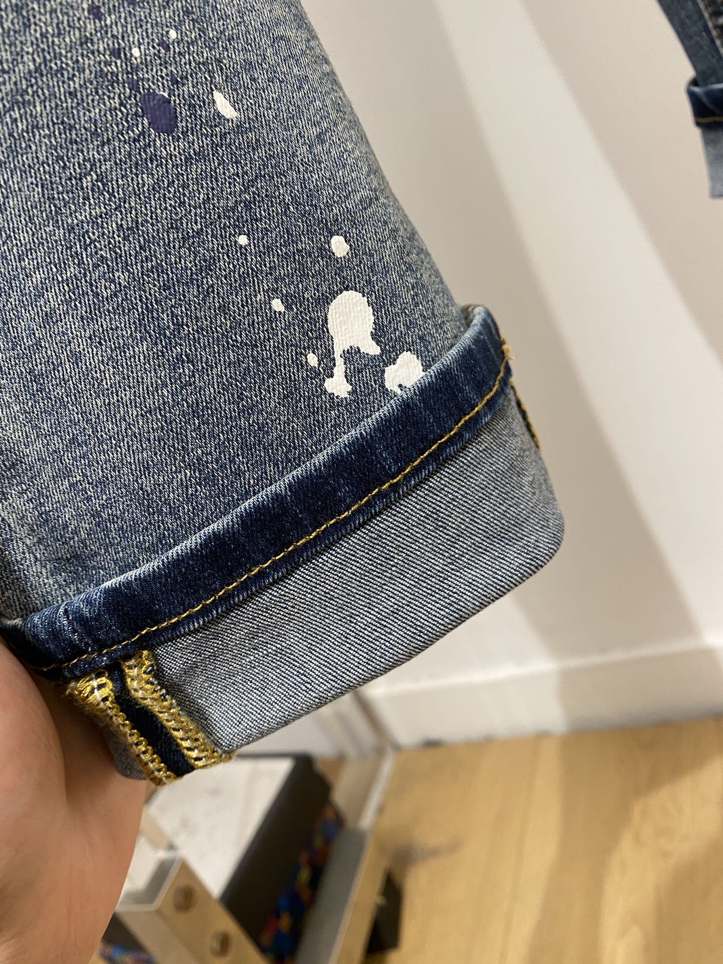 范思哲、2025最新品，专柜同步有售，原单狠货，水洗休闲牛仔裤，进口原版水洗弹力面料，舒适有弹性，原版五