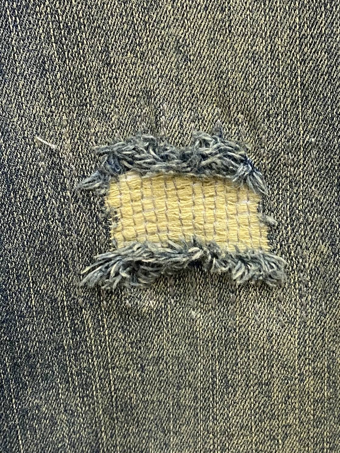 蒙口、2025最新品，专柜同步有售，原单狠货，水洗休闲牛仔裤，进口原版水洗弹力面料，舒适有弹性，原版五金