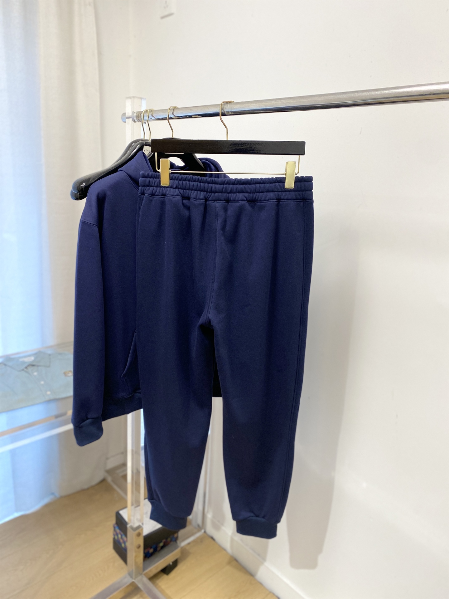 普拉达、2025最新品，时尚休闲套装，顶级原版面料打造，穿着舒适，吸湿性透气性都非常良好，色牢度超高！无