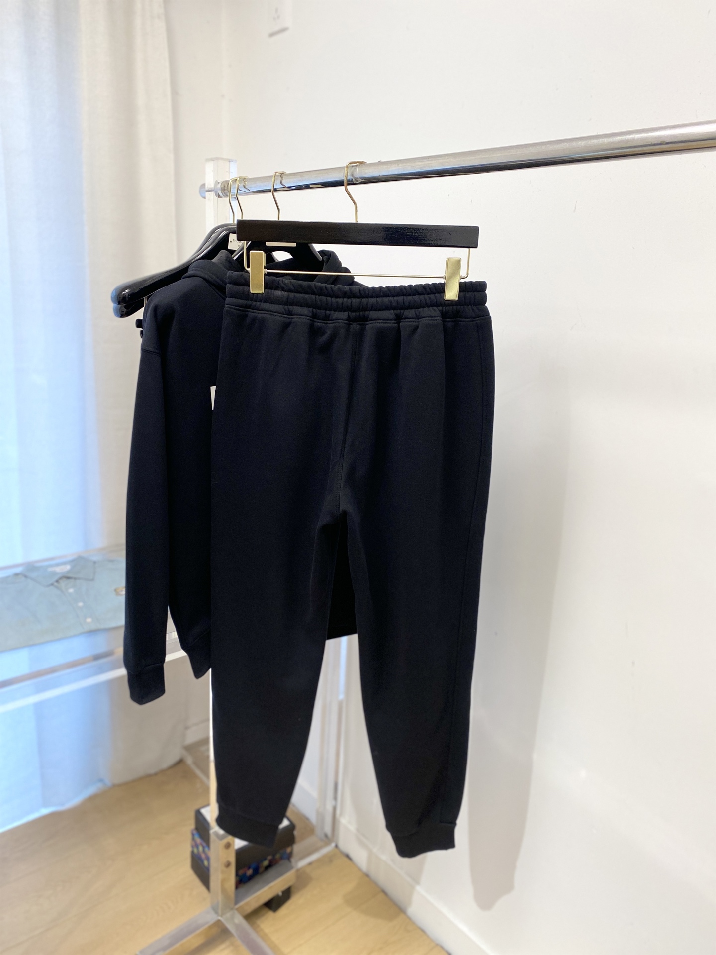 巴宝莉、2025最新品，时尚休闲套装，顶级原版面料打造，穿着舒适，吸湿性透气性都非常良好，色牢度超高！无