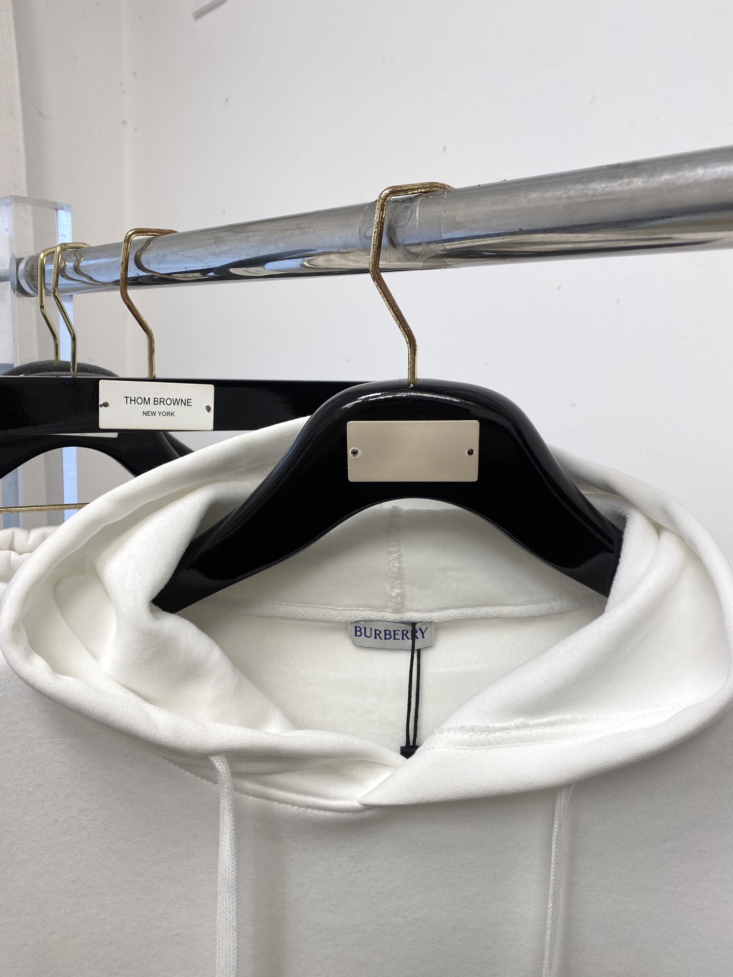 巴宝莉、2025最新品，时尚休闲套装，顶级原版面料打造，穿着舒适，吸湿性透气性都非常良好，色牢度超高！无