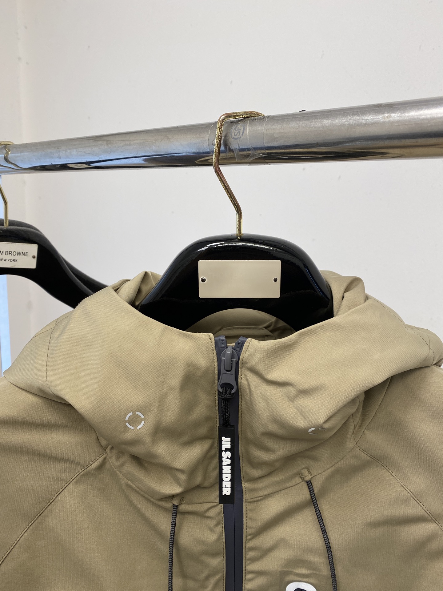 始祖鸟、2025新品夹克外套，时尚帅气，简约百搭款，胸前精致刺绣图案logo，定制原版面料，不仅挺括，保