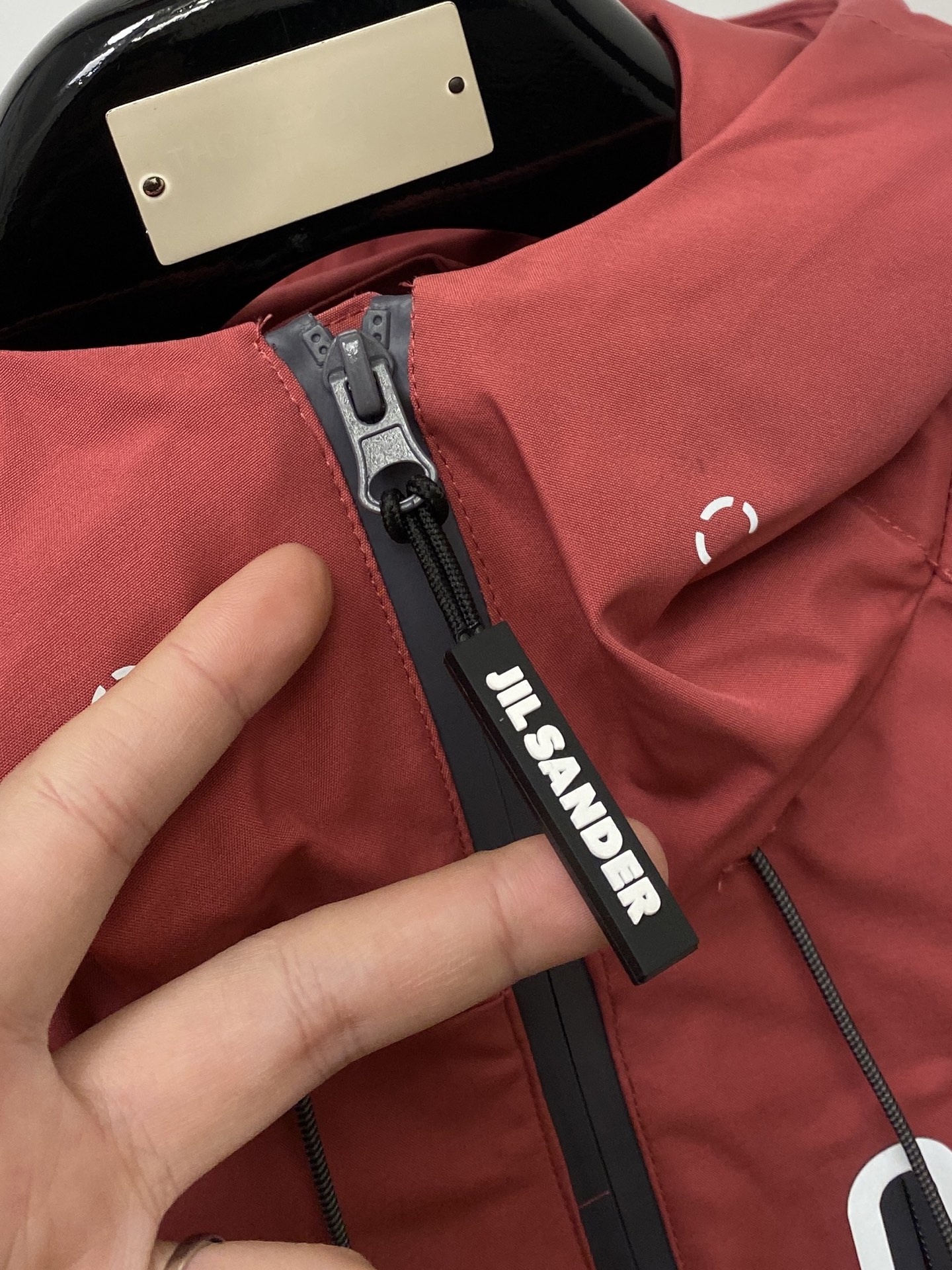 始祖鸟、2025新品夹克外套，时尚帅气，简约百搭款，胸前精致刺绣图案logo，定制原版面料，不仅挺括，保