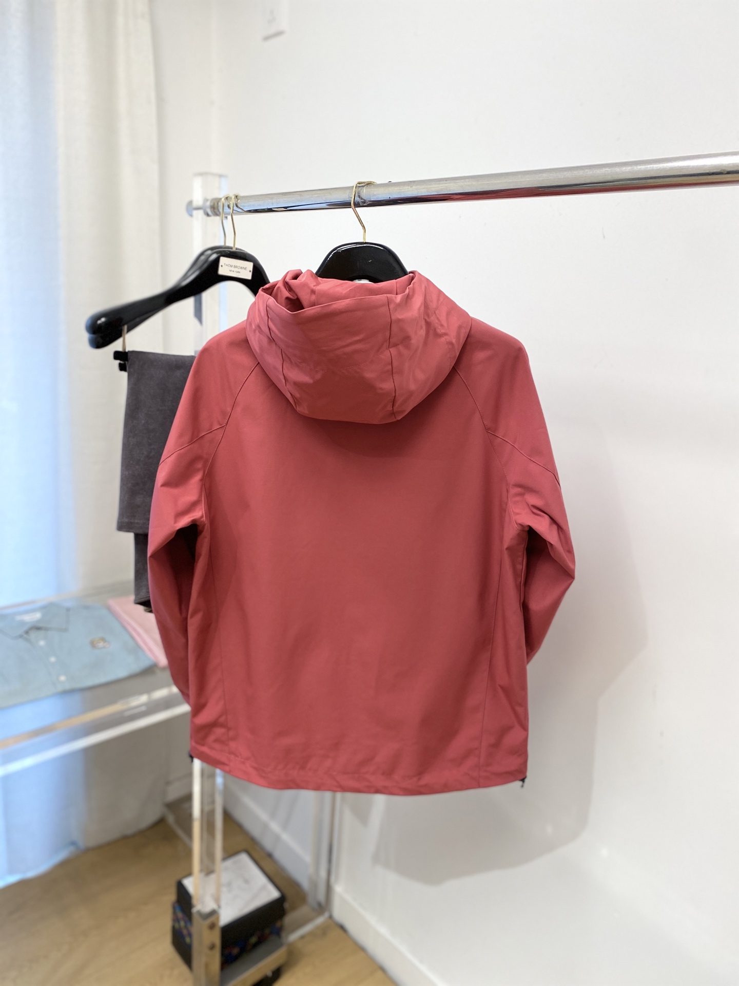 始祖鸟、2025新品夹克外套，时尚帅气，简约百搭款，胸前精致刺绣图案logo，定制原版面料，不仅挺括，保