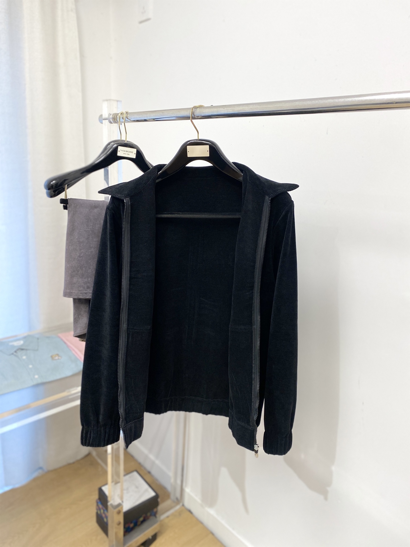 Brunello Cucinelli、2025新品夹克外套，时尚帅气，胸前精致刺绣图案logo，简约百搭