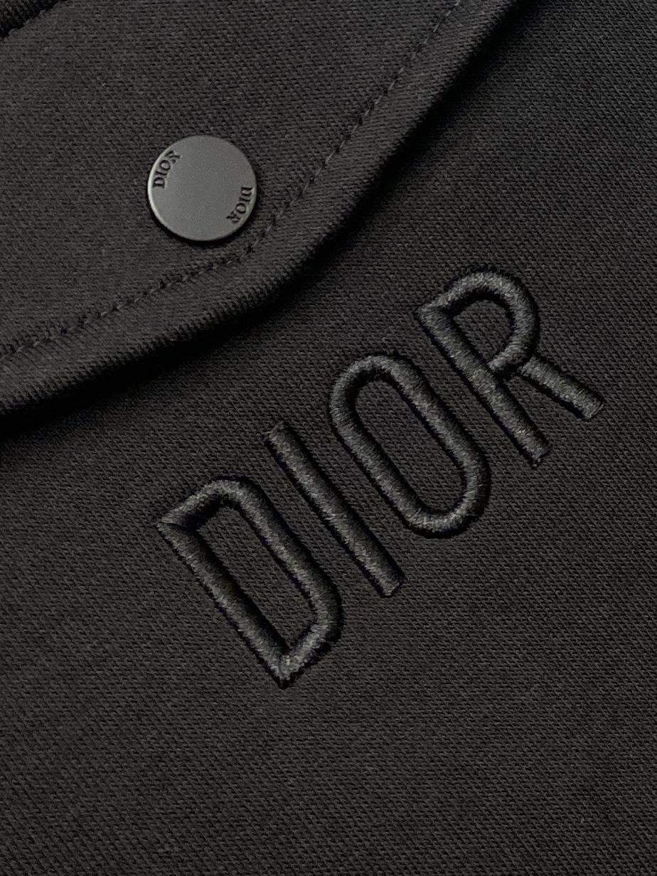 迪奥、2025爆款休闲裤 高弹显瘦必爆简约百搭爆款，做工精细，每一针都看得到用心，超多明星网红最爱 拉长