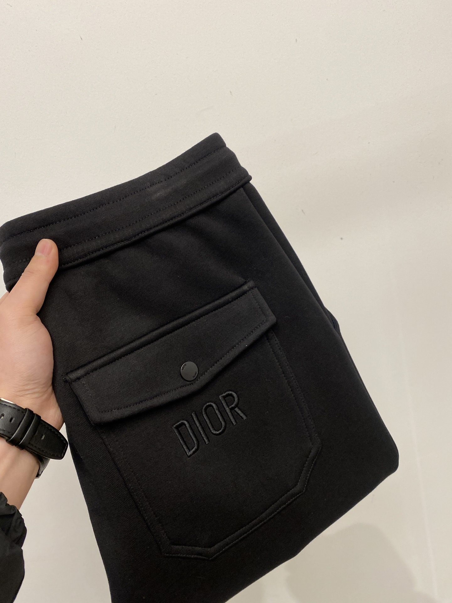 迪奥、2025爆款休闲裤 高弹显瘦必爆简约百搭爆款，做工精细，每一针都看得到用心，超多明星网红最爱 拉长