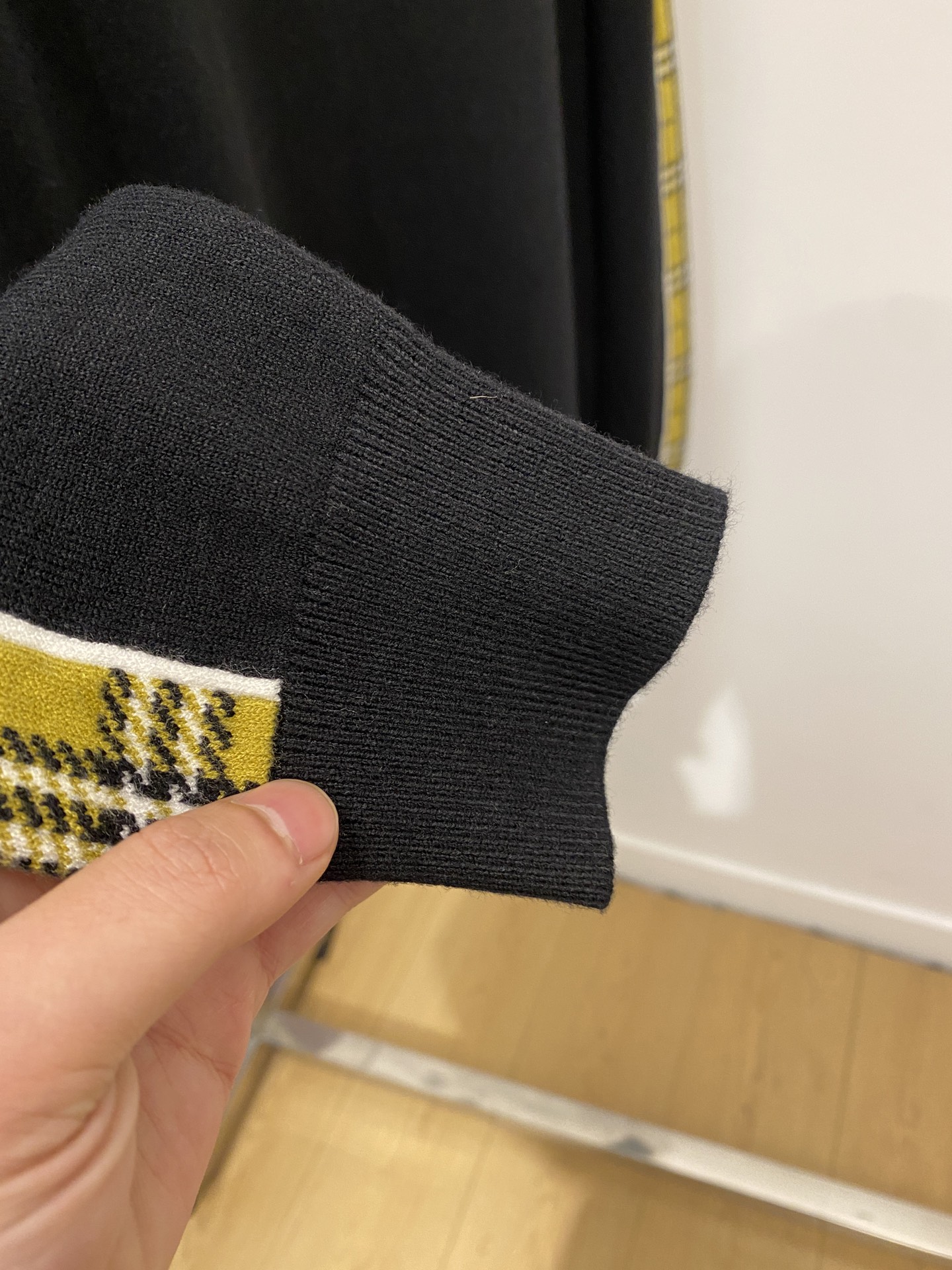 支持年后退换！ 巴宝莉、2025新品羊毛衣 具有手感细腻柔软，可直接与肌肤接触，让暖心的纱线变化出细腻的