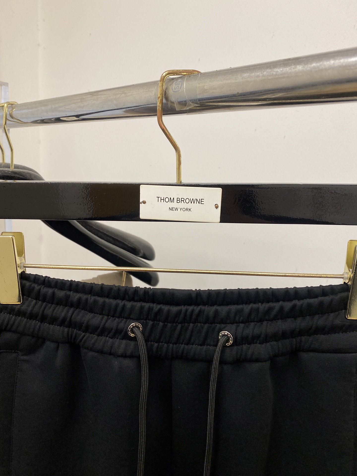 ￼🌾退换芬迪、2025爆款休闲裤 高弹显瘦必爆简约百搭爆款，做工精细，每一针都看得到用心，超多明星网红最