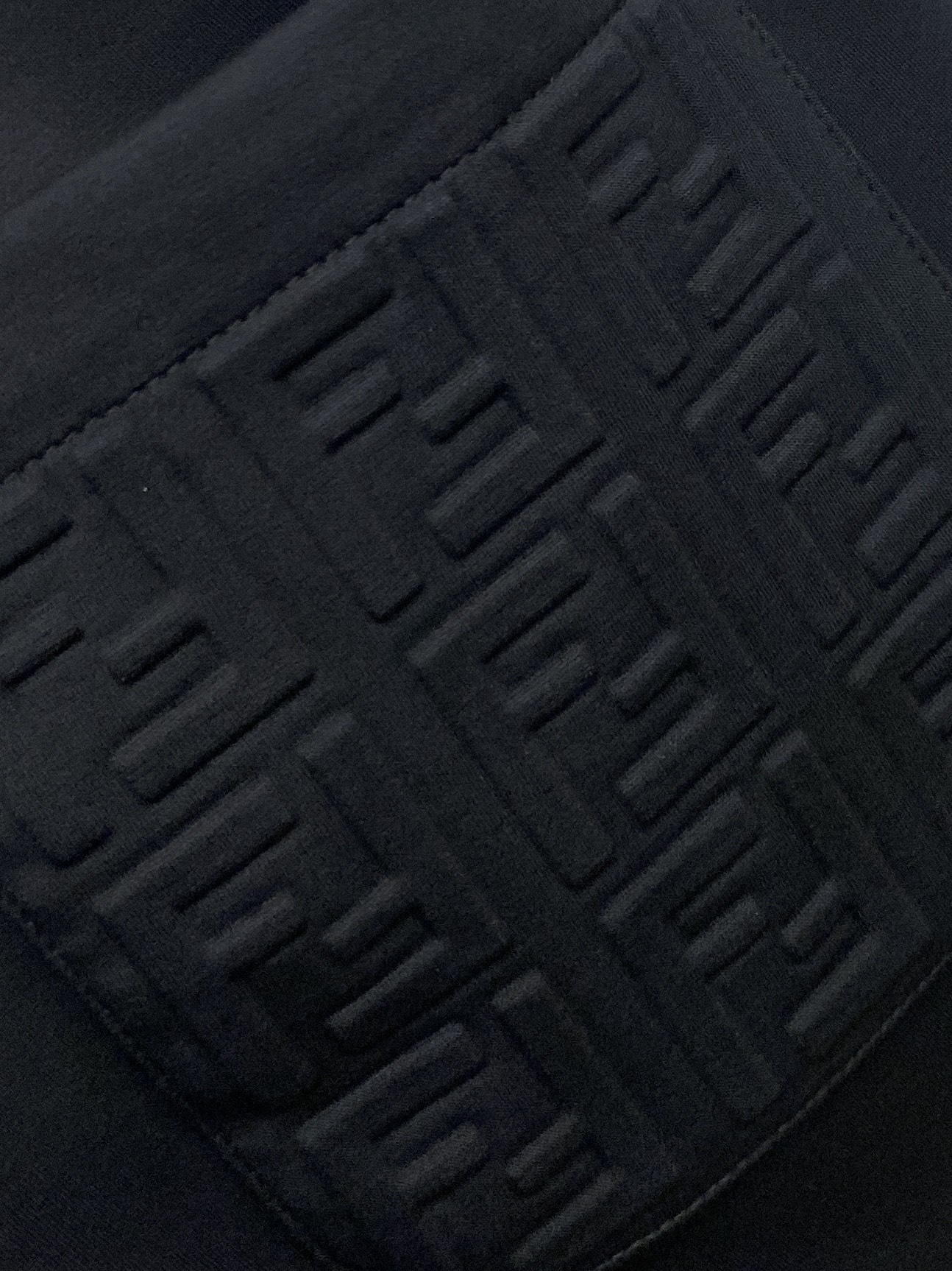 ￼🌾退换芬迪、2025爆款休闲裤 高弹显瘦必爆简约百搭爆款，做工精细，每一针都看得到用心，超多明星网红最