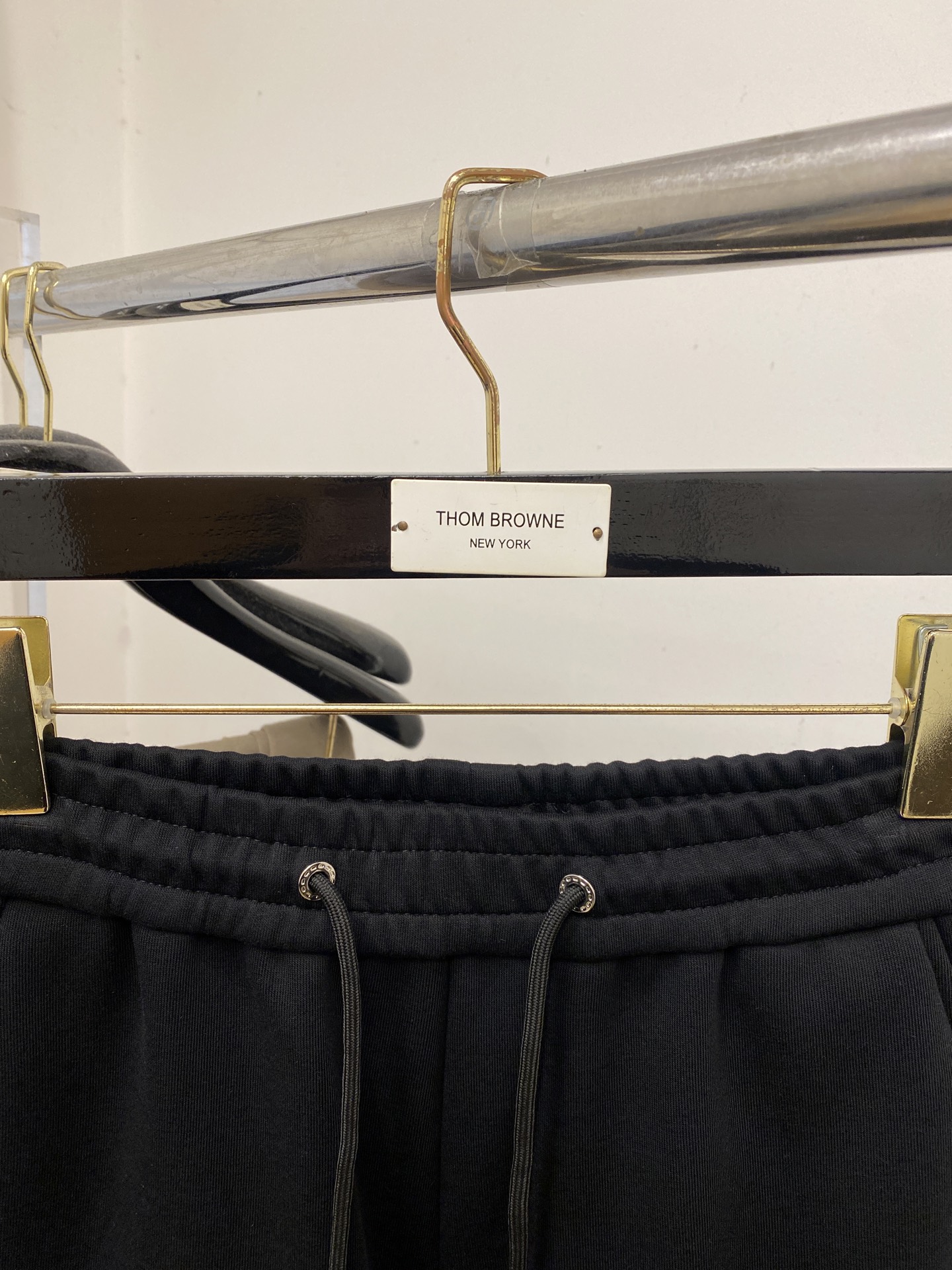 ￼🌾退换蒙口、2025爆款休闲裤 高弹显瘦必爆简约百搭爆款，做工精细，每一针都看得到用心，超多明星网红最