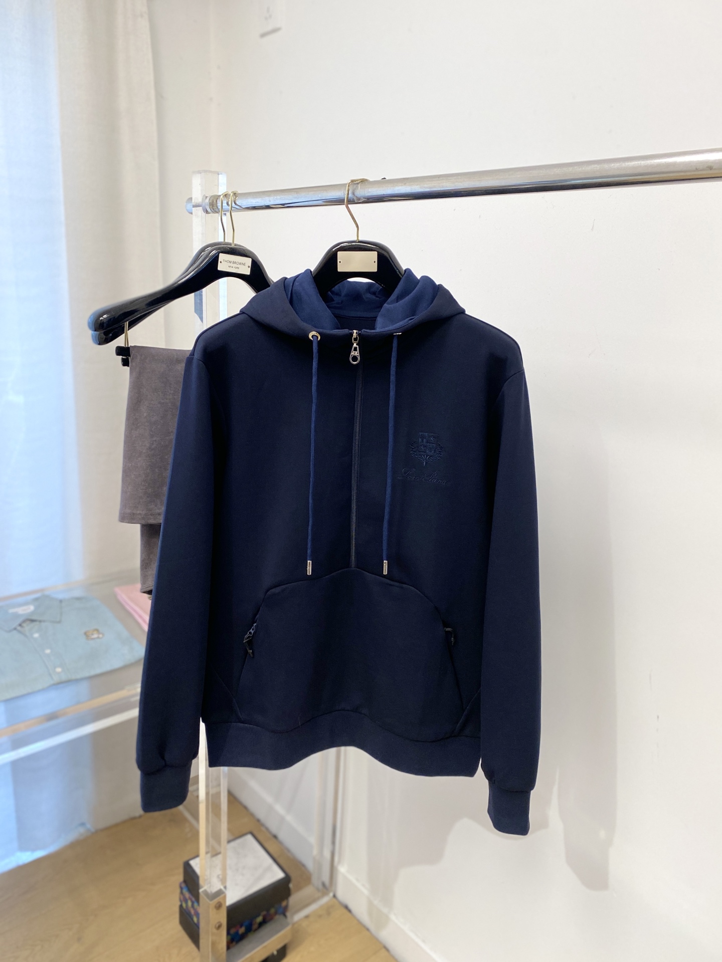 🌾退换lP🆕、2025新品半拉链卫衣，帅气时尚，胸前精致刺绣图案字母logo，简约百搭款。面料棉 不仅挺