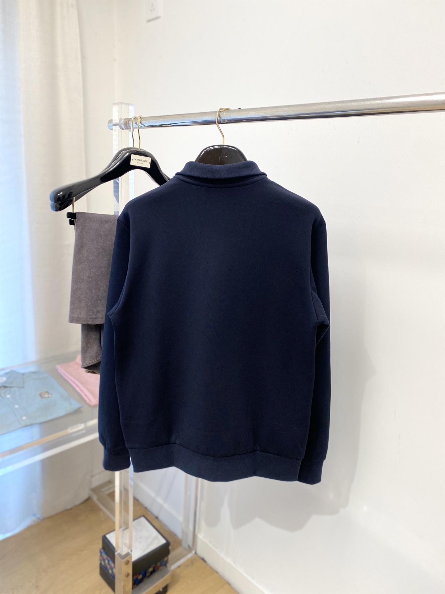 🌾退换￼ lP🆕、2025新品半拉链卫衣，帅气时尚，胸前精致刺绣图案字母logo，简约百搭款。面料棉 不