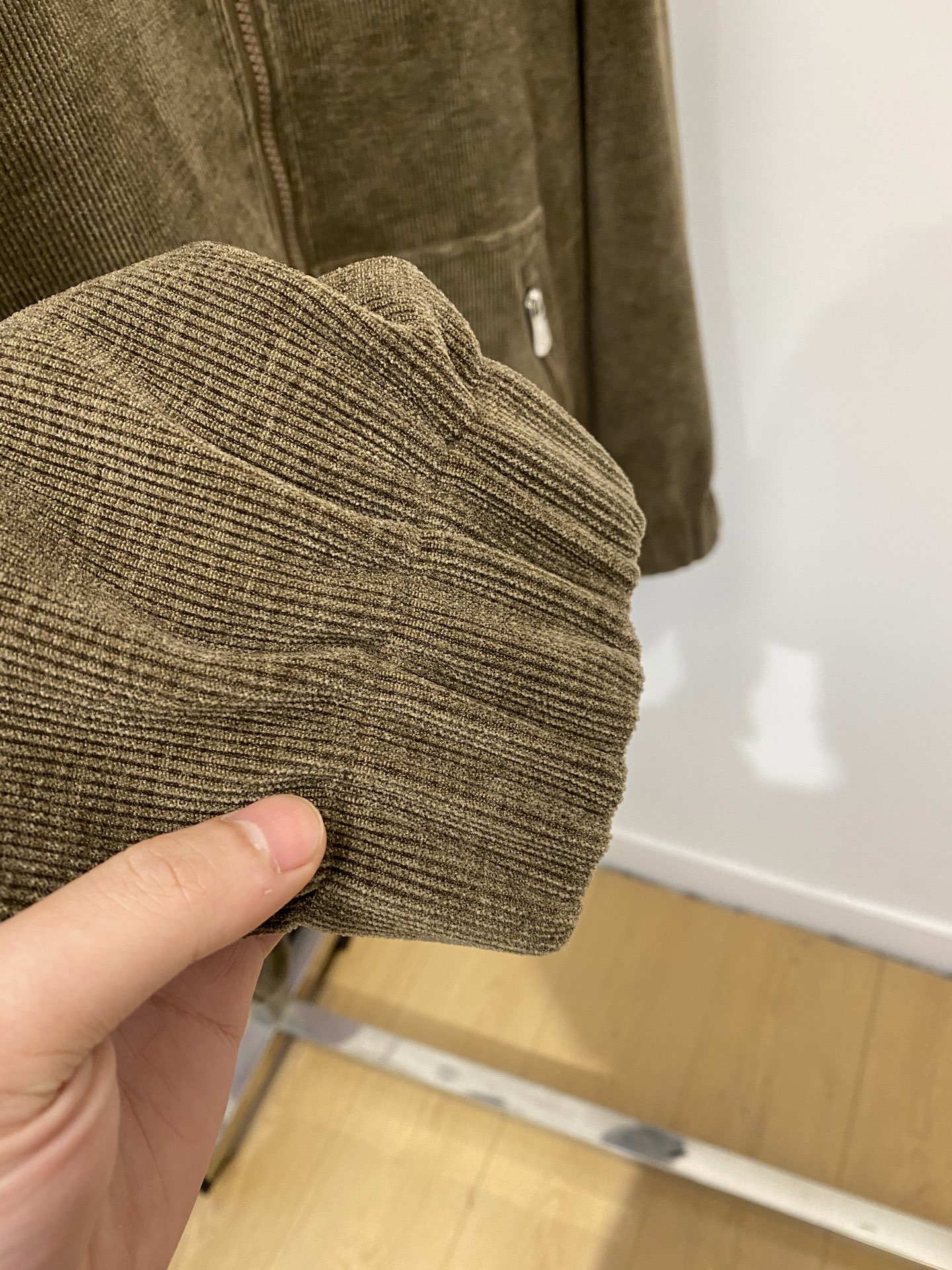 🌾退换Brunello Cucinelli、2025新品夹克外套，时尚帅气，胸前精致刺绣图案logo，简