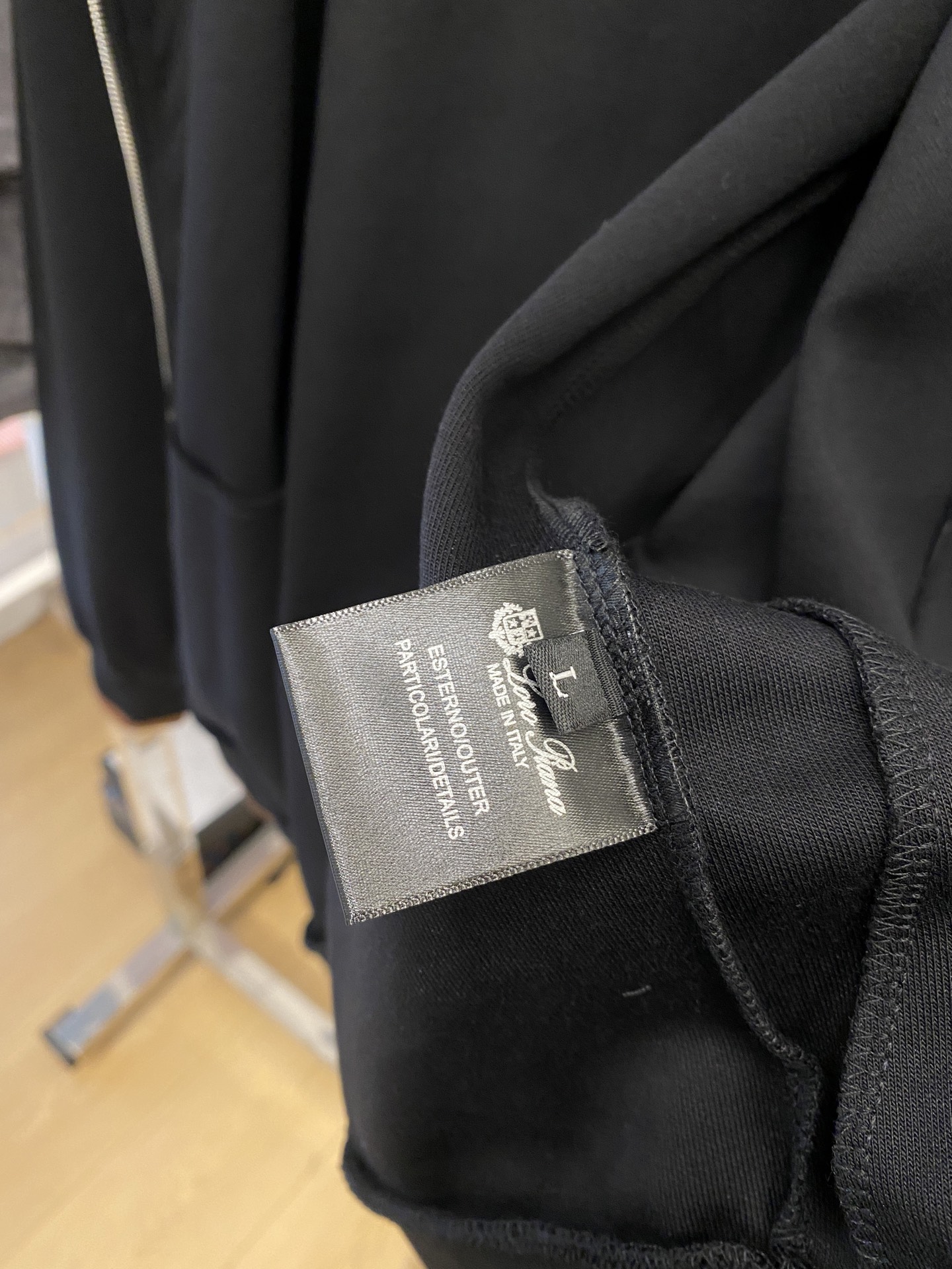 🌾退换lP🆕、2025新品卫衣外套，帅气时尚，胸前精致刺绣图案字母logo，简约百搭款。面料棉 不仅挺括