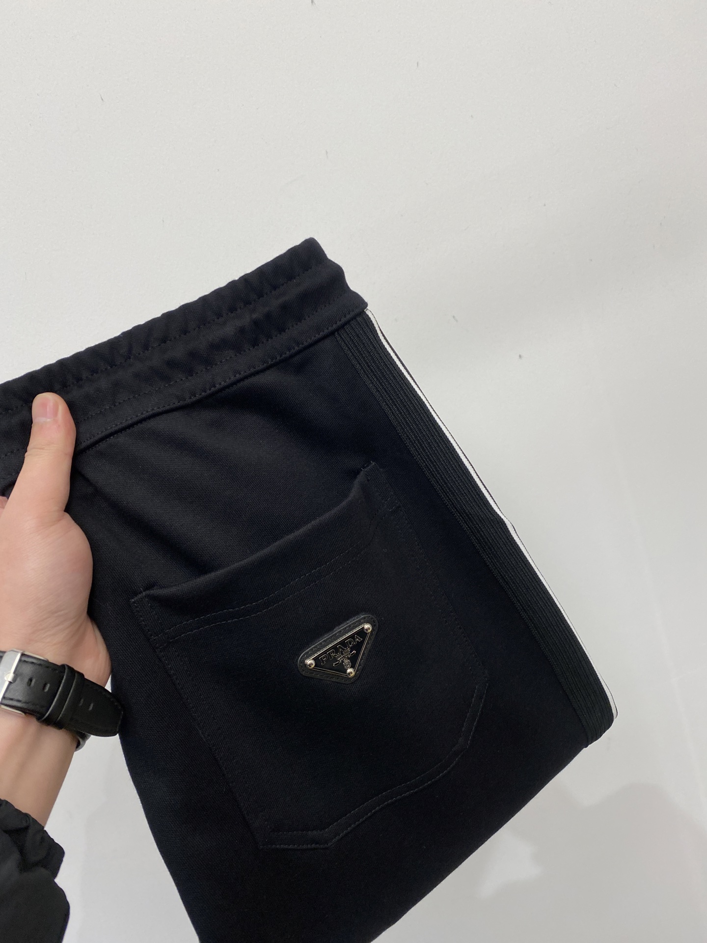 🌾退换普拉达、2025爆款休闲裤 高弹显瘦必爆简约百搭爆款，做工精细，每一针都看得到用心，超多明星网红最