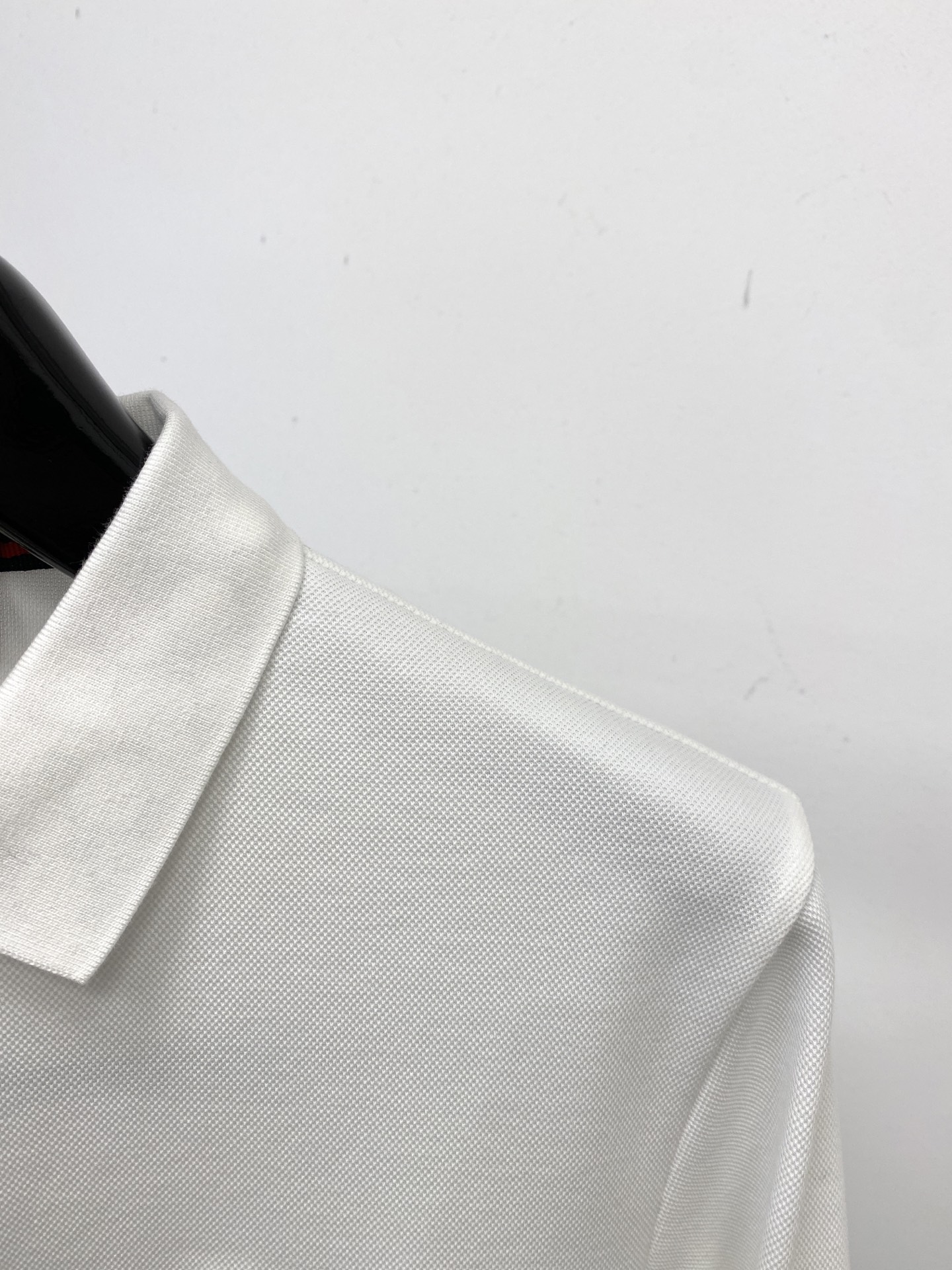 支持年后退换！ 古奇、2025新品长袖，时尚帅气，简约百搭款，胸前精致刺绣字母logo，定制原版面料，不