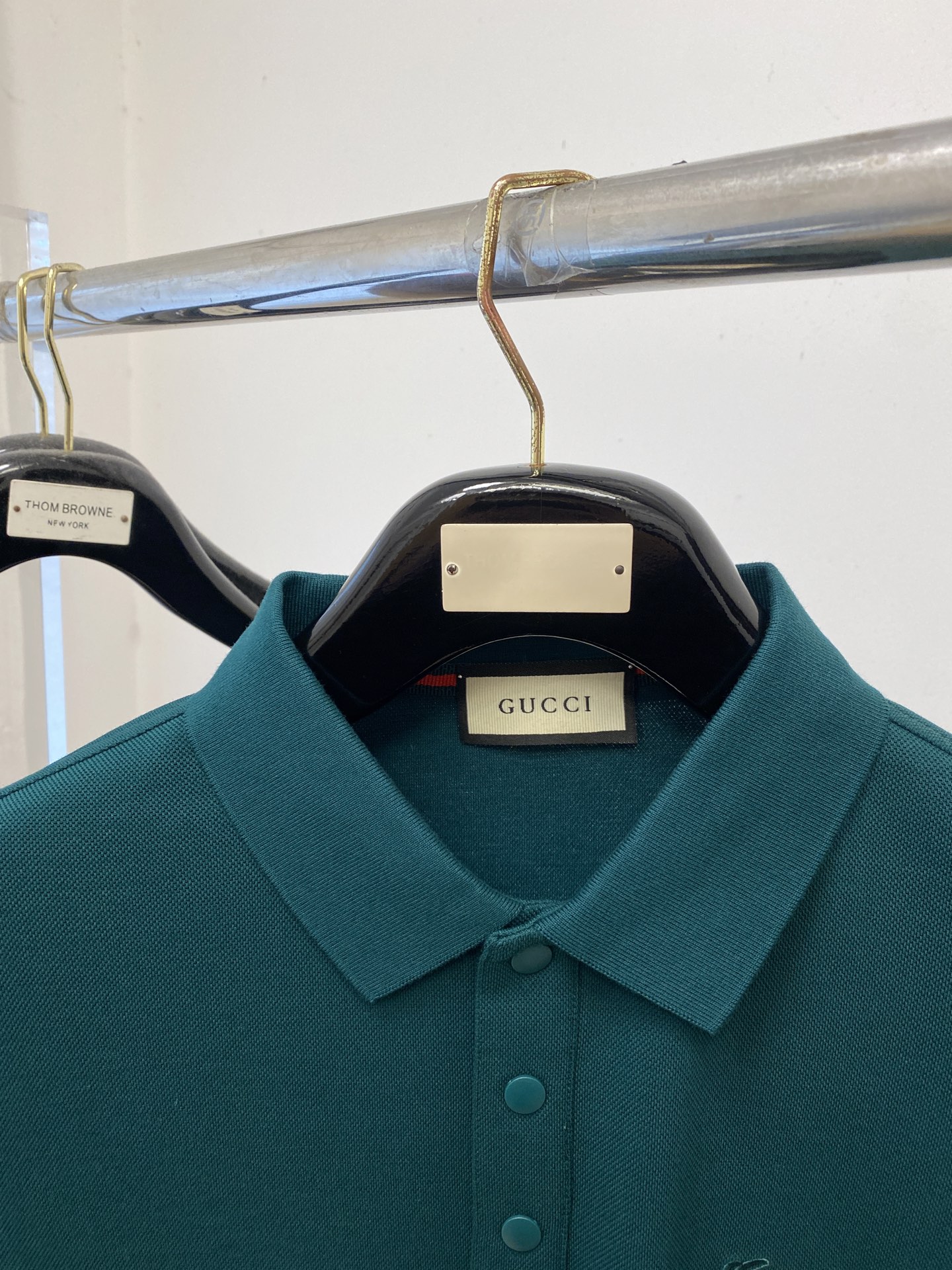 支持年后退换！ 古奇、2025新品长袖，时尚帅气，简约百搭款，胸前精致刺绣字母logo，定制原版面料，不