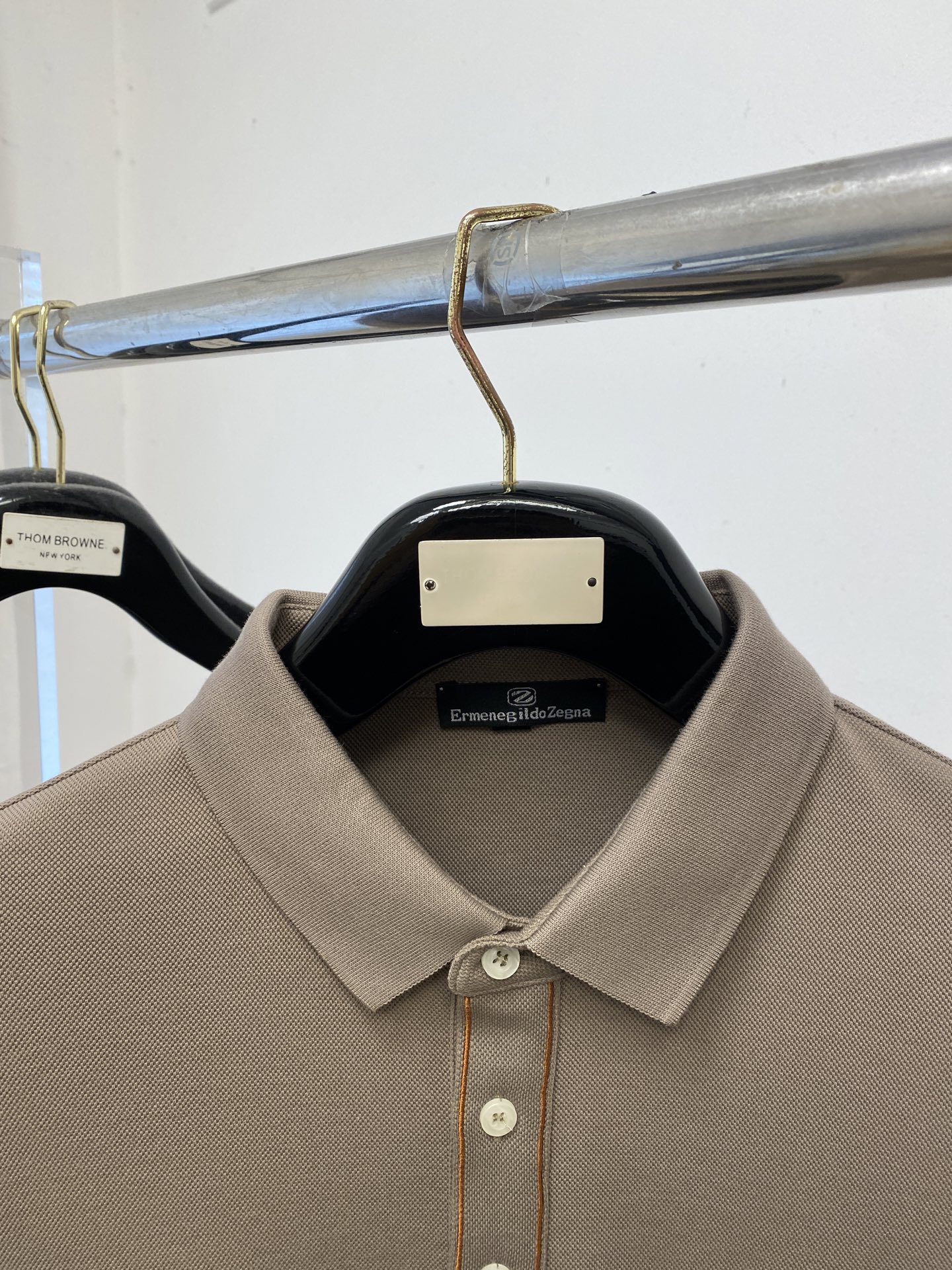 支持年后退换！ 杰尼亚、2025新品长袖，时尚帅气，简约百搭款，胸前精致刺绣图案logo，定制原版面料，