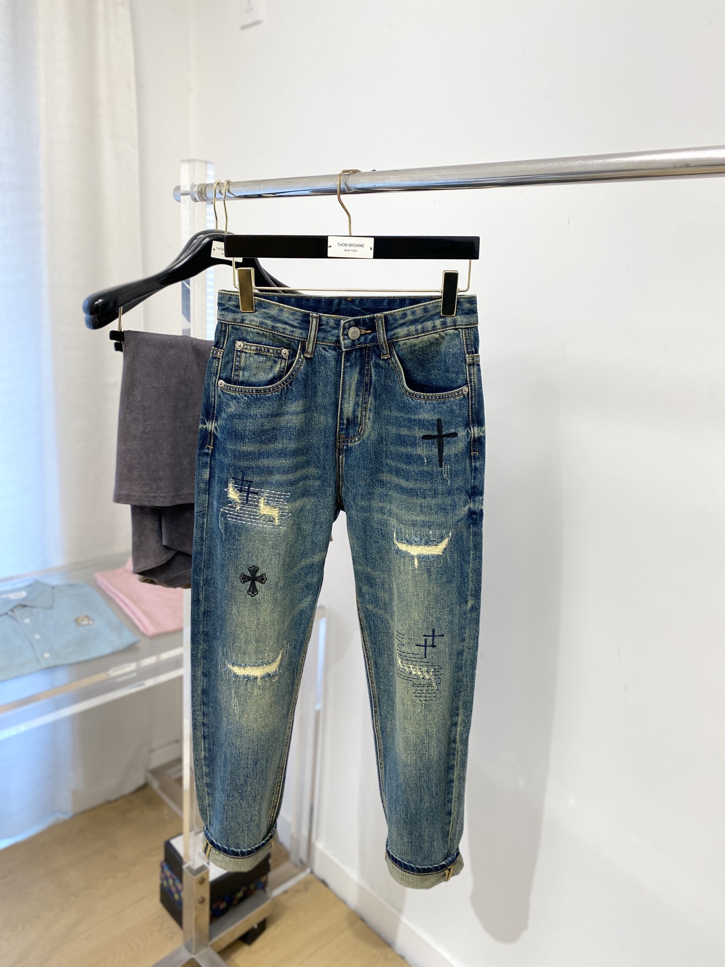 ￼克罗心、2026最新品，专柜同步有售，原单狠货，水洗休闲牛仔裤，进口原版水洗弹力面料，舒适有弹性，原版