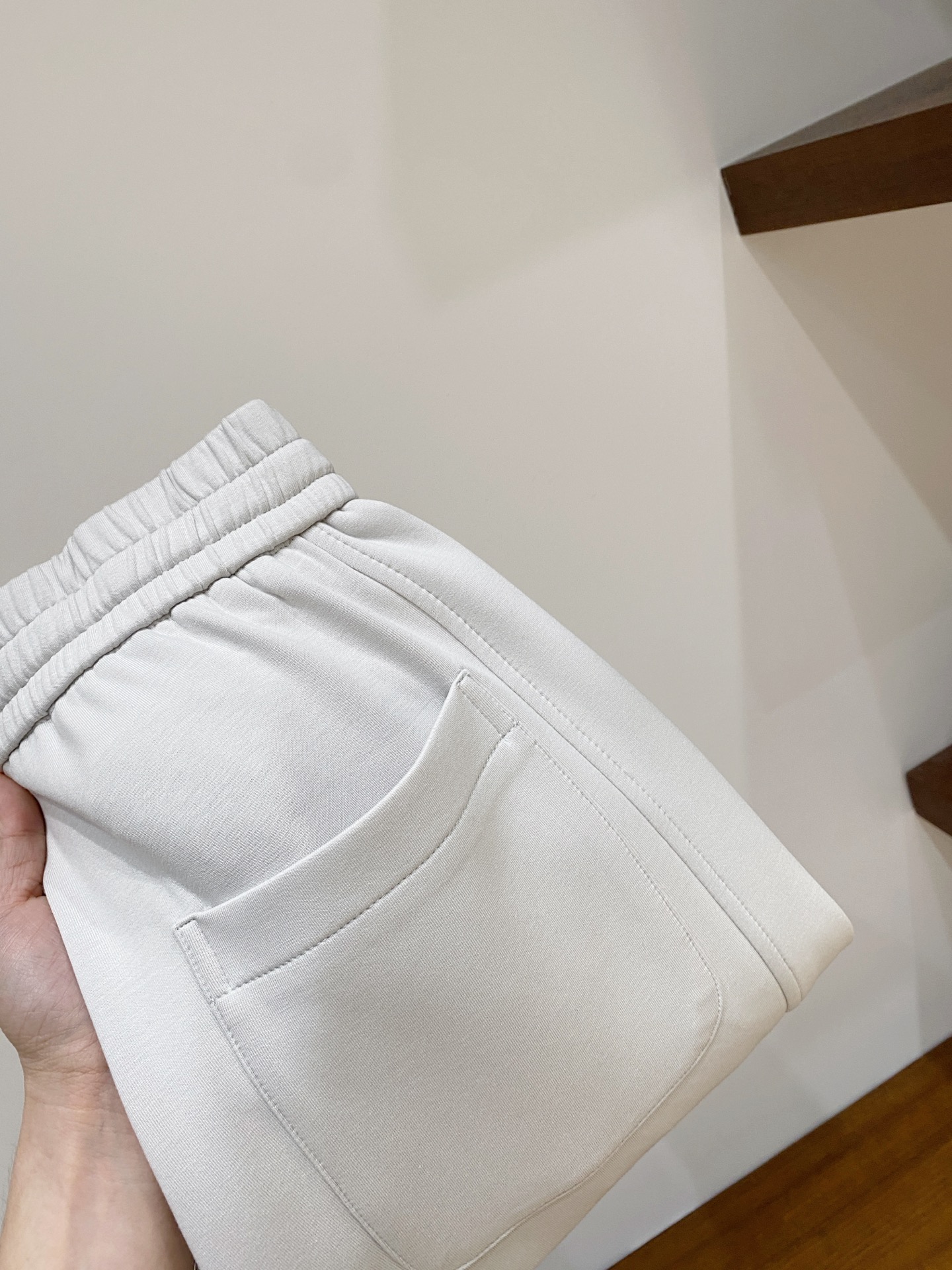 NO:684781,DG, 2025 popular casual pants, high elasticity, slimming, simple and versatile, popular style, fine workmanship, every stitch can be seen attentive, favorite of many celebrities and Internet celebrities, elongating body proportions!  Slightly elastic ^_^Comfortable fabric Details Body size M-3XL Buy now,,19860909DG、2025爆款休闲裤 高弹显瘦必爆简约百搭爆款,做工精细,每一针都看得到用心,超多明星网红最爱 拉长身材比例哦！微弹 ^_^舒适面料 细节体码数M-3XL 立即抢购,,,Men's clothing