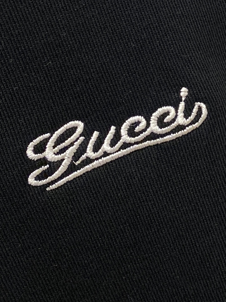 支持年后退换！ 古奇、2025新品卫衣，时尚帅气，简约百搭款，胸前精致刺绣字母logo，定制原版面料，不