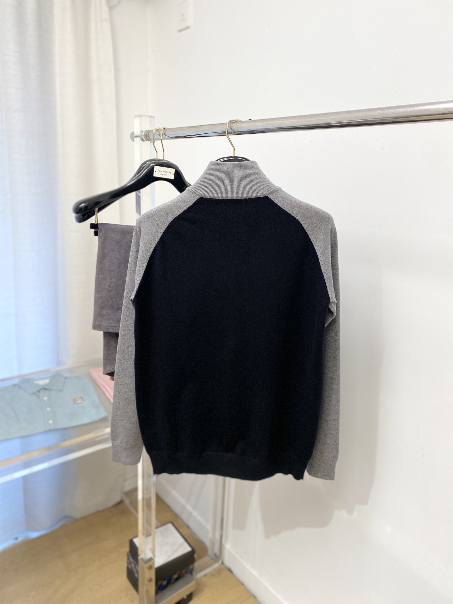 支持年后退换！ 路易威登、2025新品羊毛衣外套 具有手感细腻柔软，可直接与肌肤接触，让暖心的纱线变化出