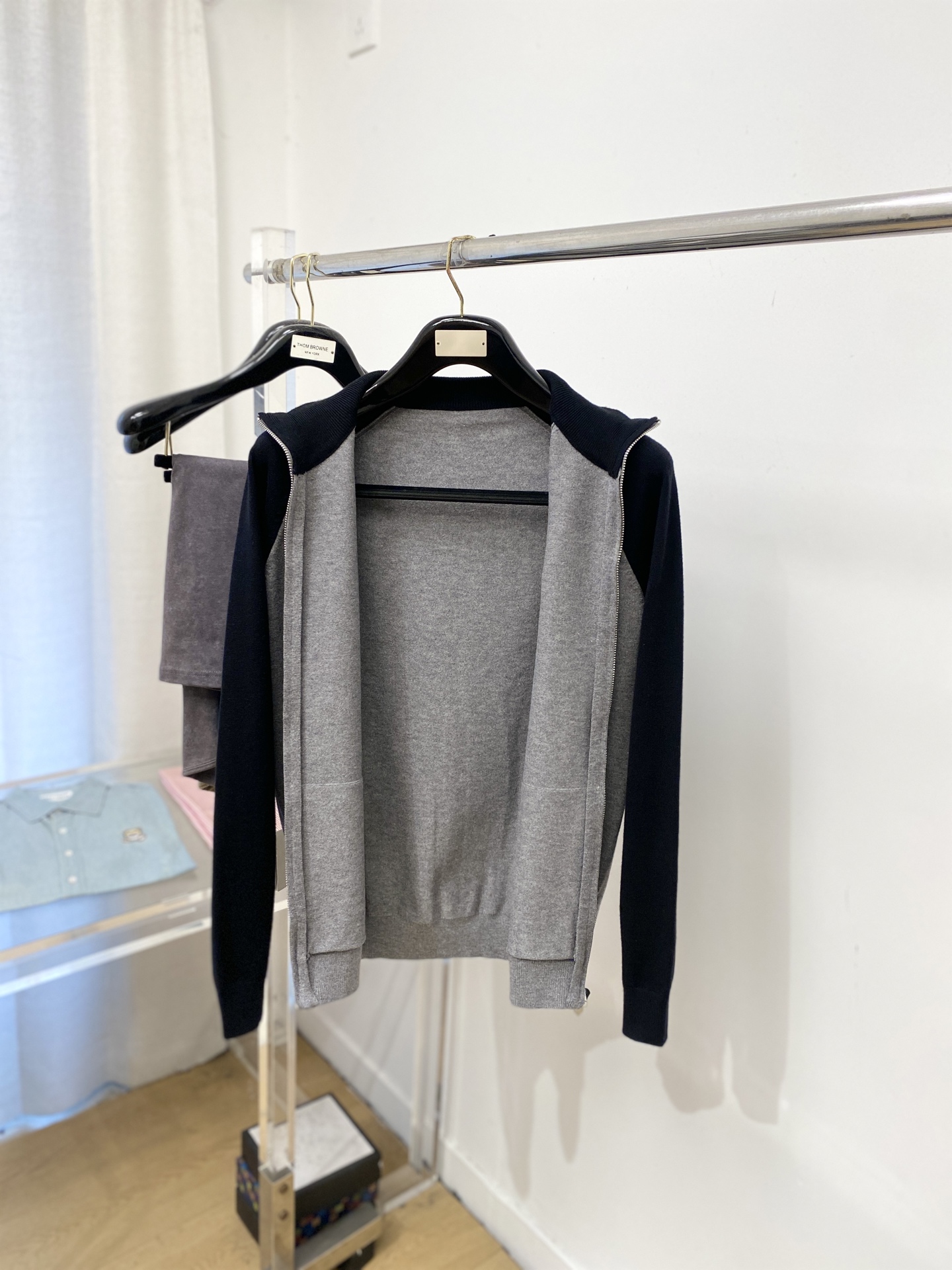 支持年后退换！ 路易威登、2025新品羊毛衣外套 具有手感细腻柔软，可直接与肌肤接触，让暖心的纱线变化出