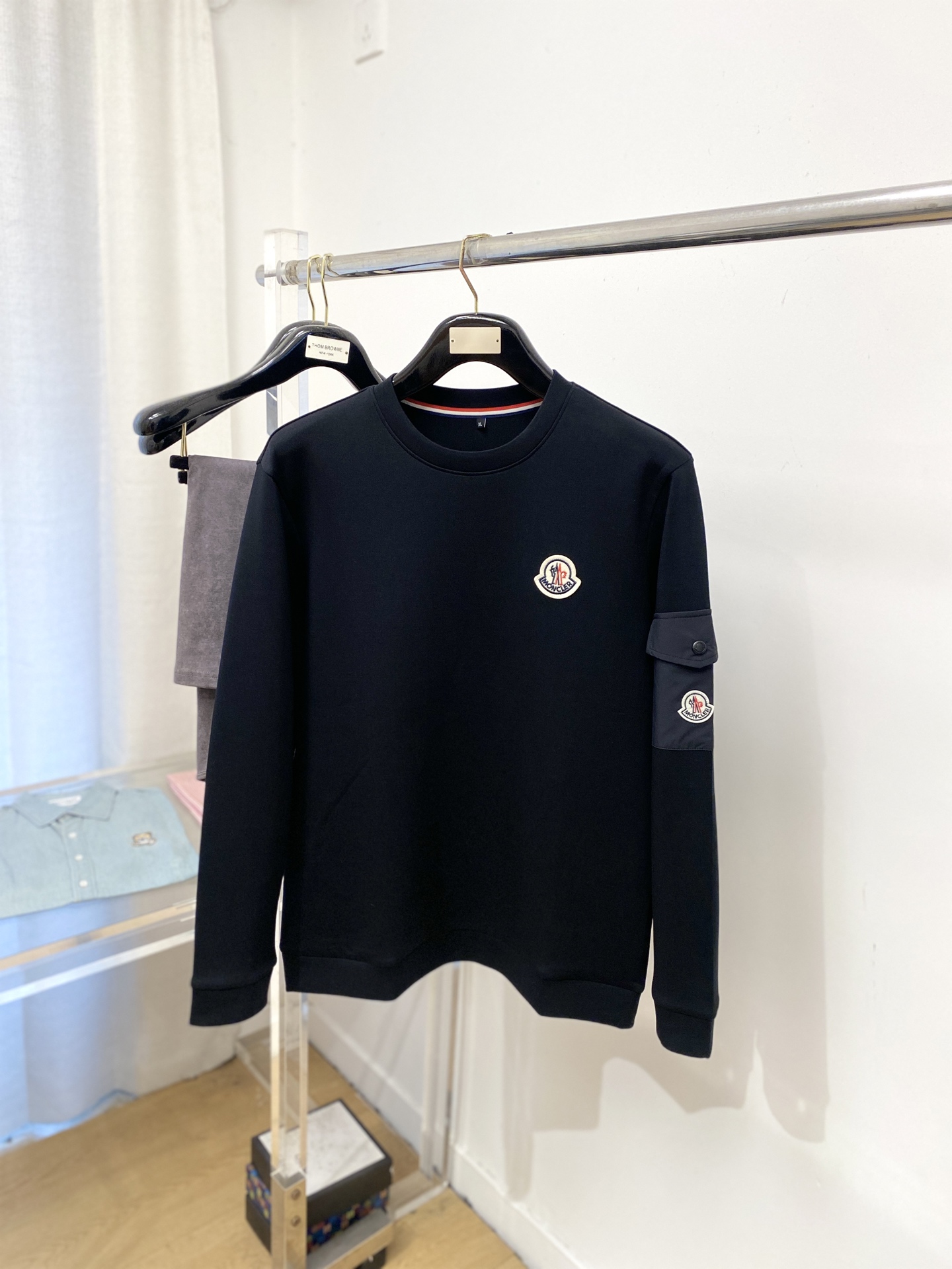 支持年后退换！ ￼蒙口、2025新品卫衣，时尚帅气，简约百搭款，胸前刺绣装饰图案logo，定制原版面料，