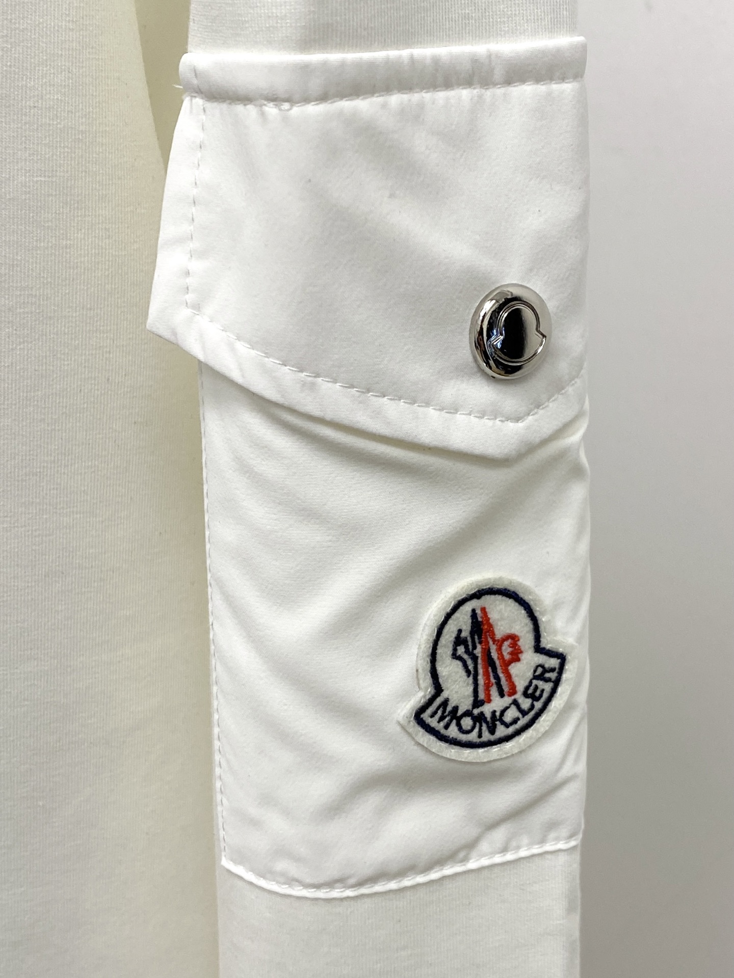 支持年后退换！ 蒙口、2025新品卫衣，时尚帅气，简约百搭款，胸前刺绣装饰图案logo，定制原版面料，不