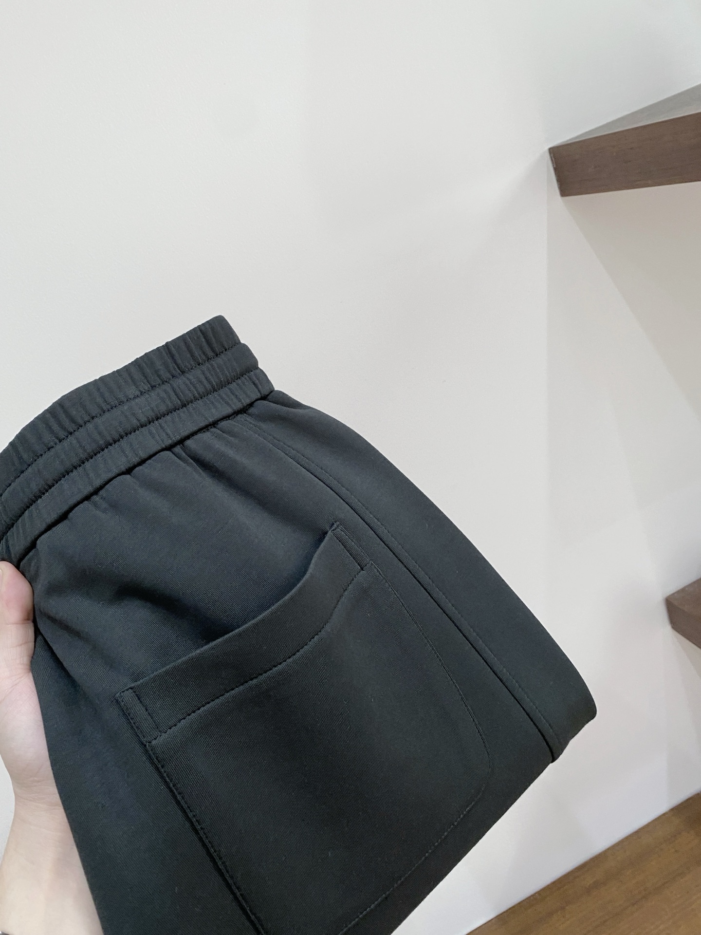 NO:691268,Dior, 2025 popular casual pants, high elasticity, slimming, simple and versatile, popular style, fine workmanship, every stitch can be seen attentiveness, favorite of many celebrities and Internet celebrities, elongating body proportions!  Slightly elastic ^_^Comfortable fabric Details Body size M-3XL Buy now,,dior,19860909迪奥、2025爆款休闲裤 高弹显瘦必爆简约百搭爆款,做工精细,每一针都看得到用心,超多明星网红最爱 拉长身材比例哦！微弹 ^_^舒适面料 细节体码数M-3XL 立即抢购,,dior,,Men's clothing