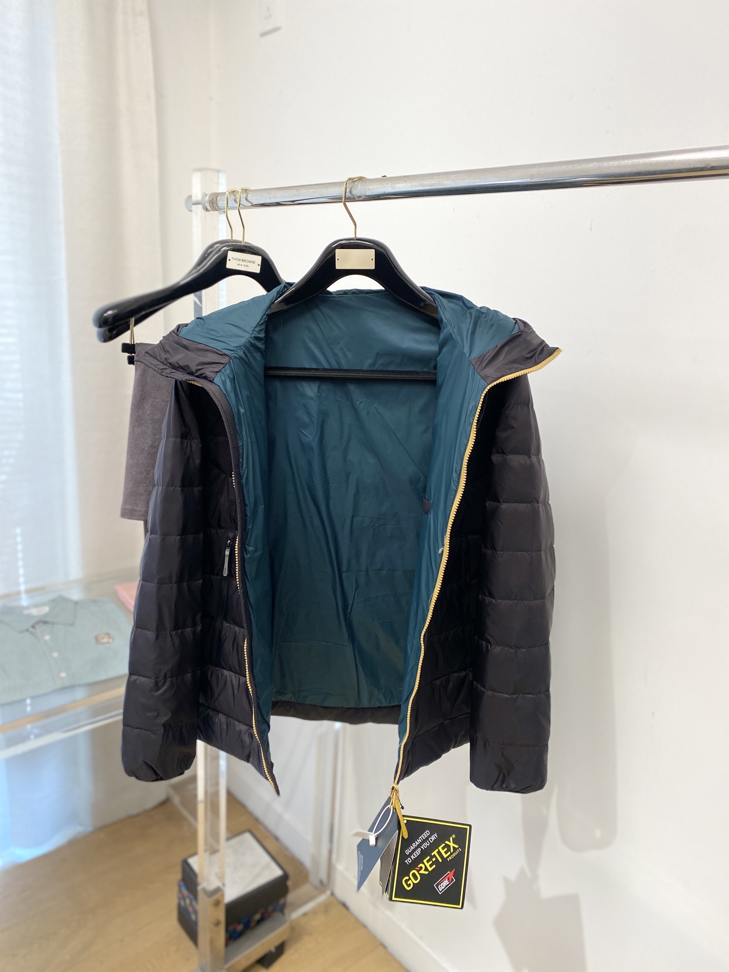 🌾退换始祖鸟、2025最新款男士轻薄羽绒服、面料柔软舒适 ．上身版型超赞 ．拉链．辅料都是客供 、进口面