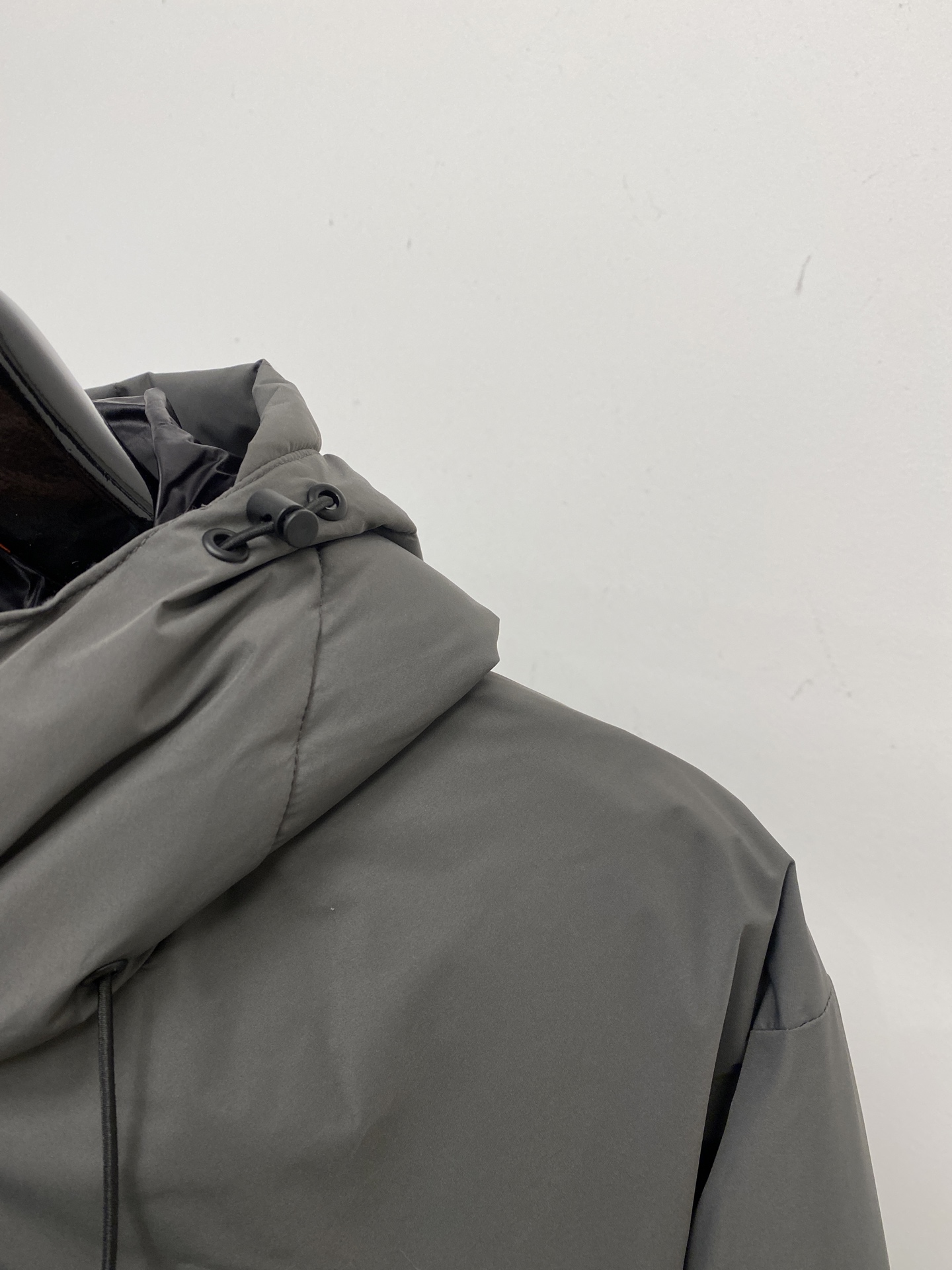 🌾退换始祖鸟、2025最新款男士轻薄羽绒服、面料柔软舒适 ．上身版型超赞 ．拉链．辅料都是客供 、进口面