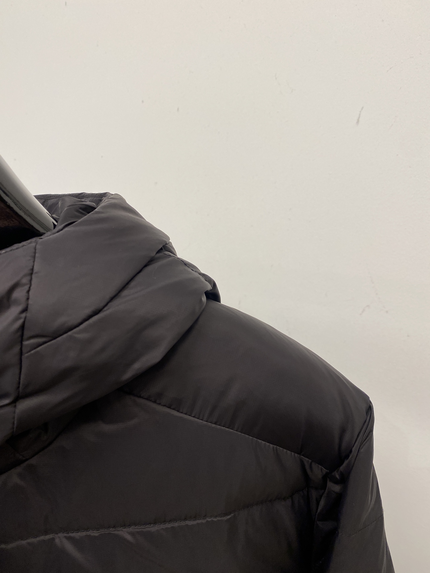 🌾退换始祖鸟、2025最新款男士轻薄羽绒服、面料柔软舒适 ．上身版型超赞 ．拉链．辅料都是客供 、进口面