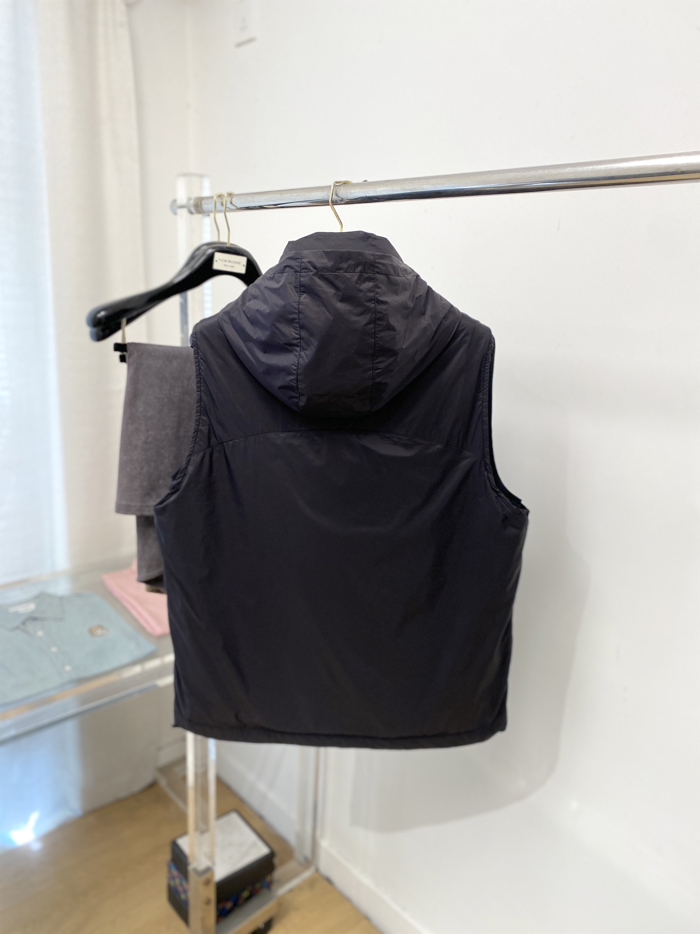 🌾退换DESCENTE迪桑特、2025最新款男士羽绒马甲、面料柔软舒适 ．上身版型超赞 ．拉链．辅料都是