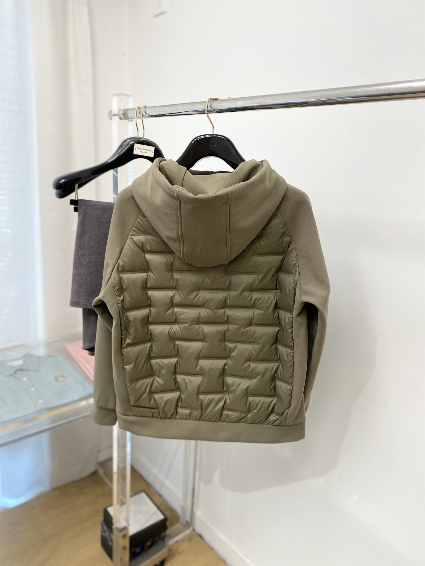 🌾退换DESCENTE迪桑特、2025最新款男士羽绒夹克、面料柔软舒适 ．上身版型超赞 ．拉链．辅料都是