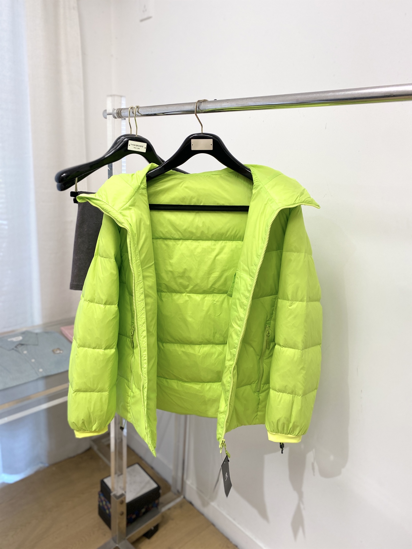 🌾退换、KAILAS 时尚潮牌、2025最新款男士羽绒服、面料柔软舒适 ．上身版型超赞 ．拉链．辅料都是