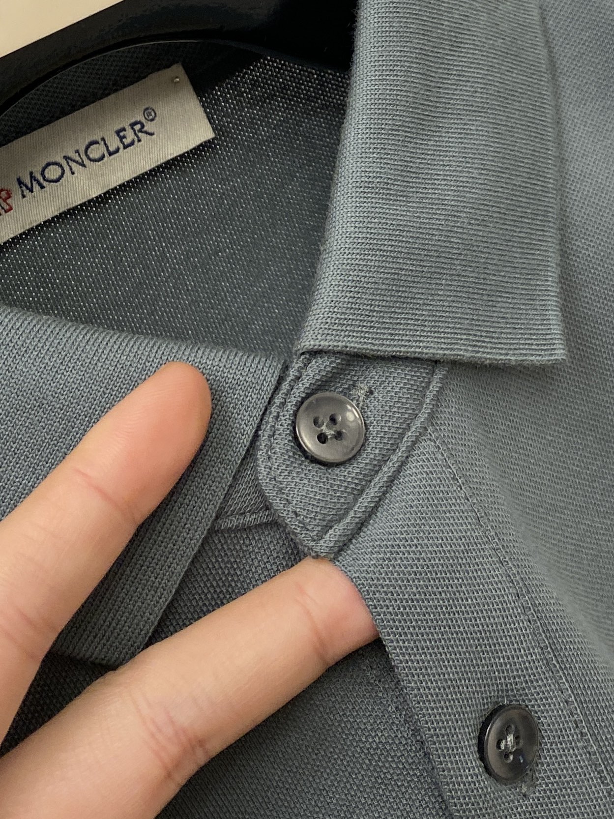 🌾退换蒙口、2025新品长袖，帅气时尚，胸前刺绣装饰图案logo，简约百搭款。面料棉 不仅挺括，保持潮流