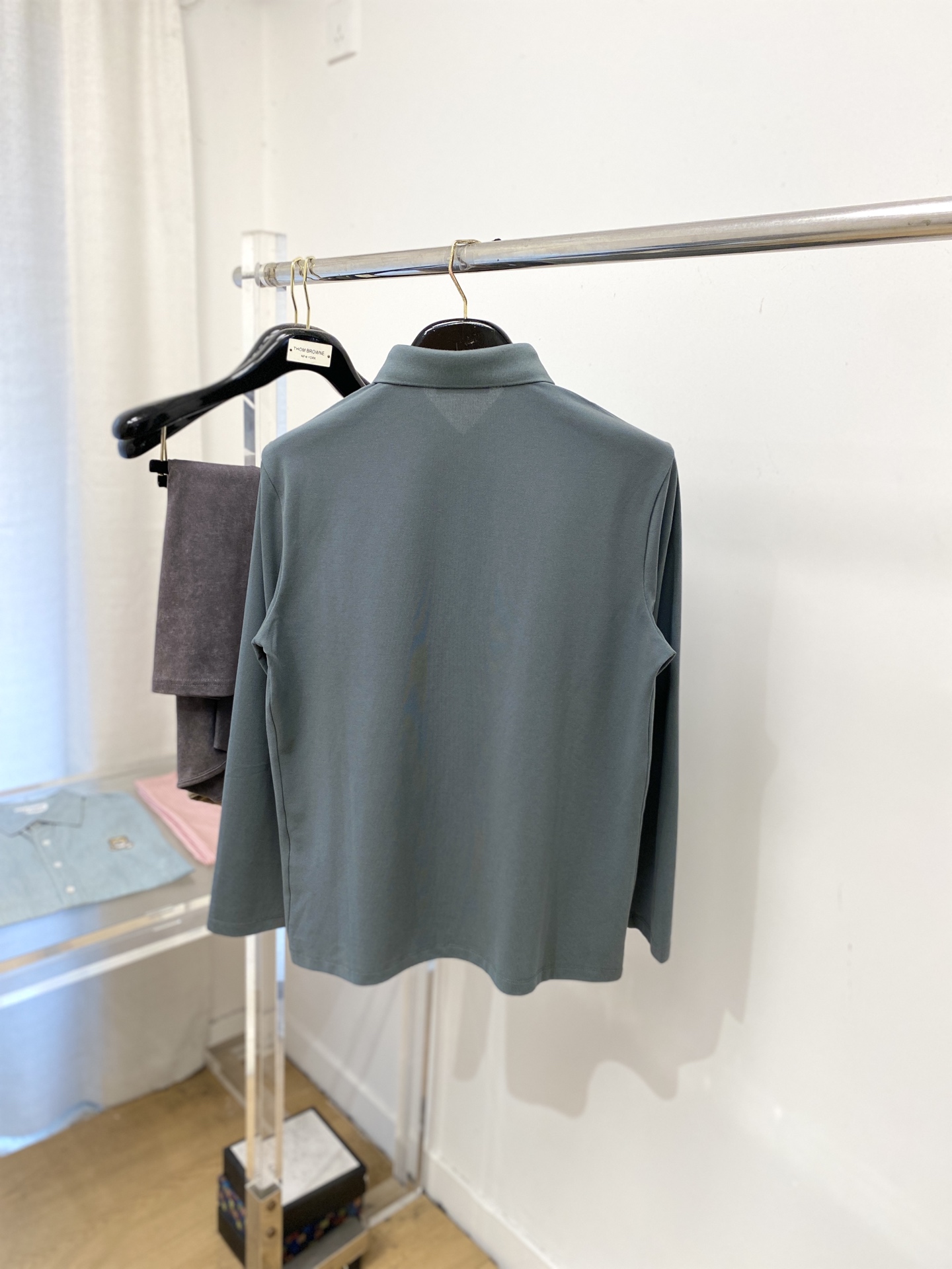 🌾退换蒙口、2025新品长袖，帅气时尚，胸前刺绣装饰图案logo，简约百搭款。面料棉 不仅挺括，保持潮流