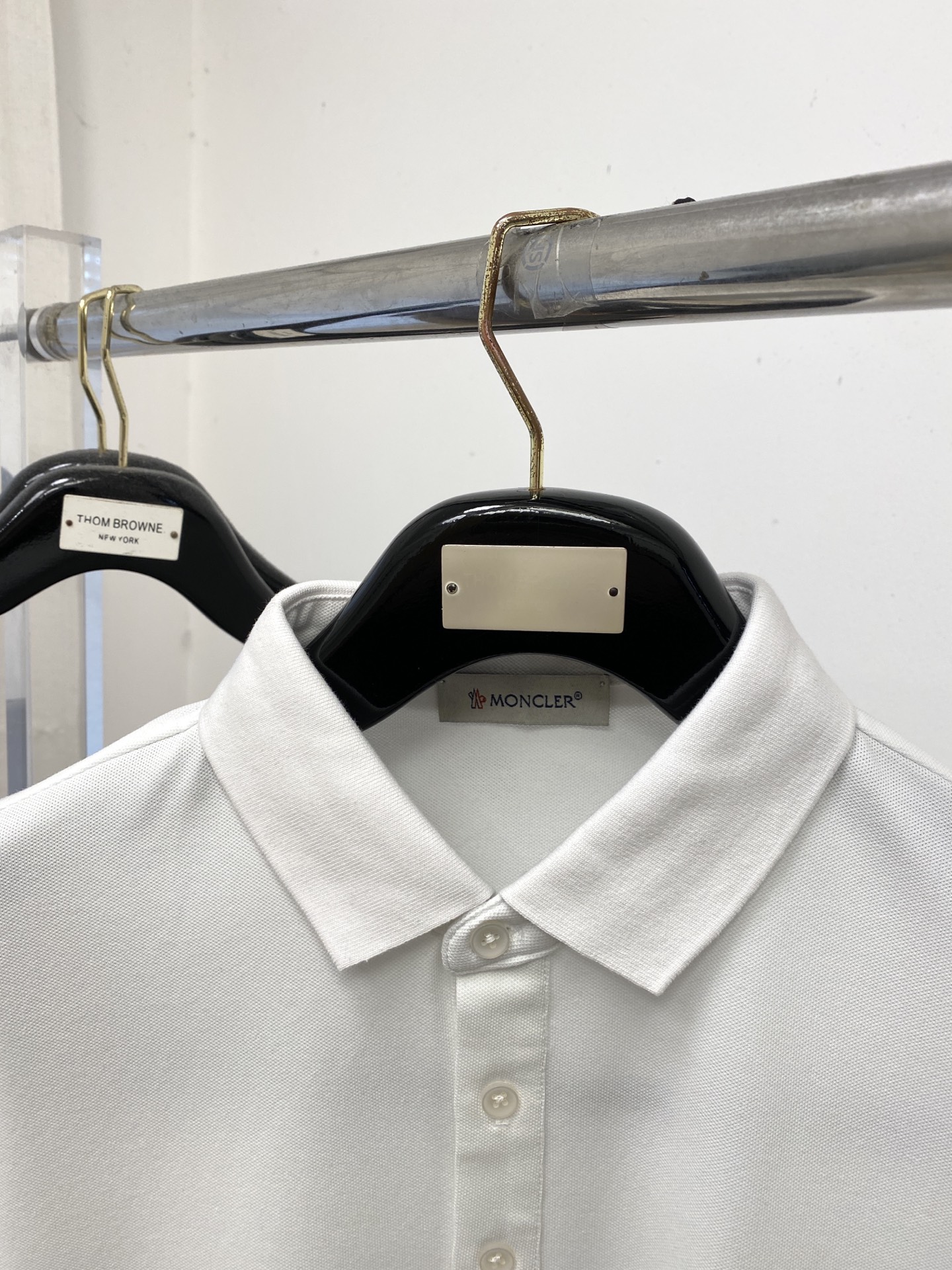 🌾退换蒙口、2025新品长袖，帅气时尚，胸前刺绣装饰图案logo，简约百搭款。面料棉 不仅挺括，保持潮流