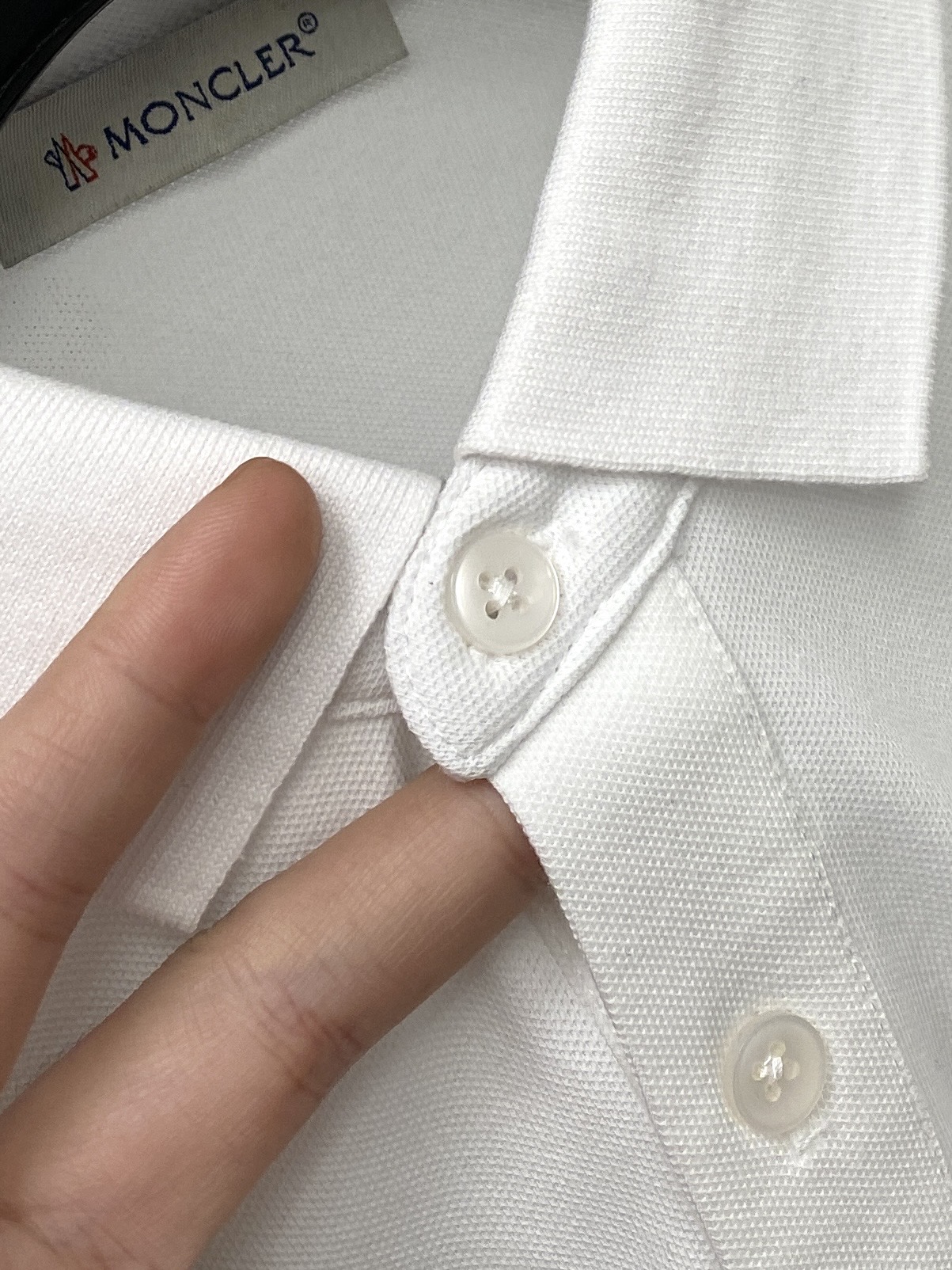 🌾退换蒙口、2025新品长袖，帅气时尚，胸前刺绣装饰图案logo，简约百搭款。面料棉 不仅挺括，保持潮流