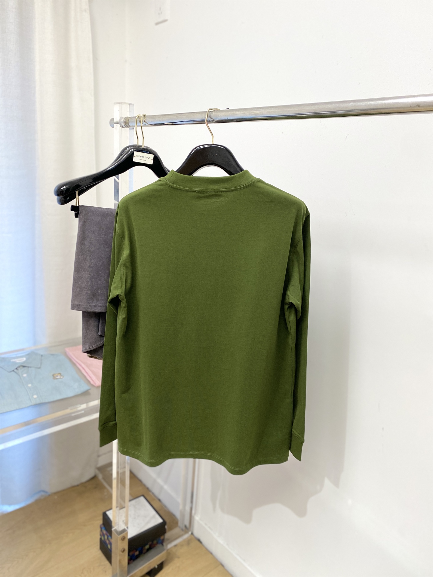 🌾退换蒙口、2025新品长袖卫衣，帅气时尚，胸前刺绣装饰图案logo，简约百搭款。面料棉 不仅挺括，保持