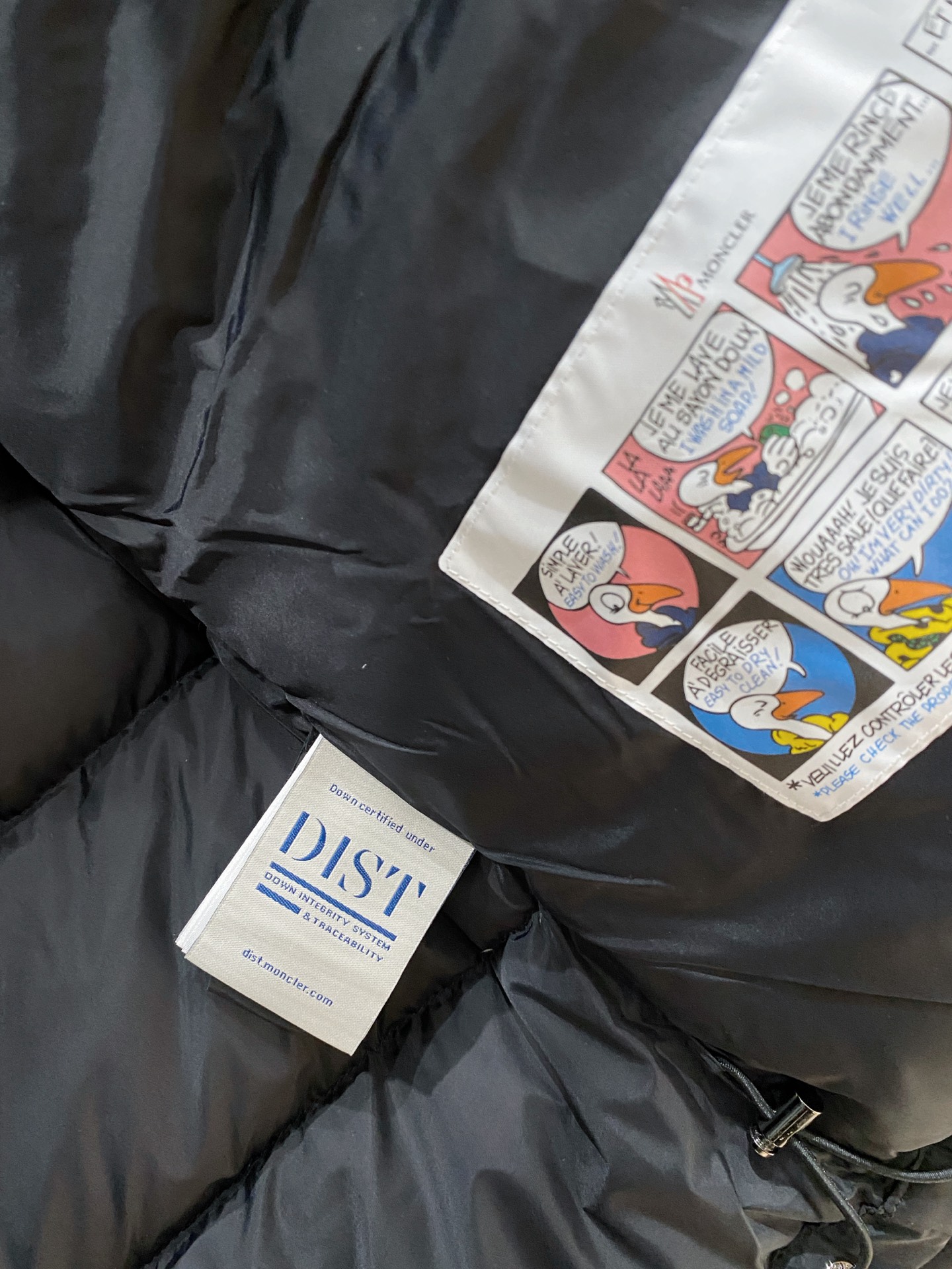 蒙口、2025最新款男士羽绒服、面料柔软舒适 ．上身版型超赞 ．拉链．辅料都是客供 、进口面料，轻便舒适