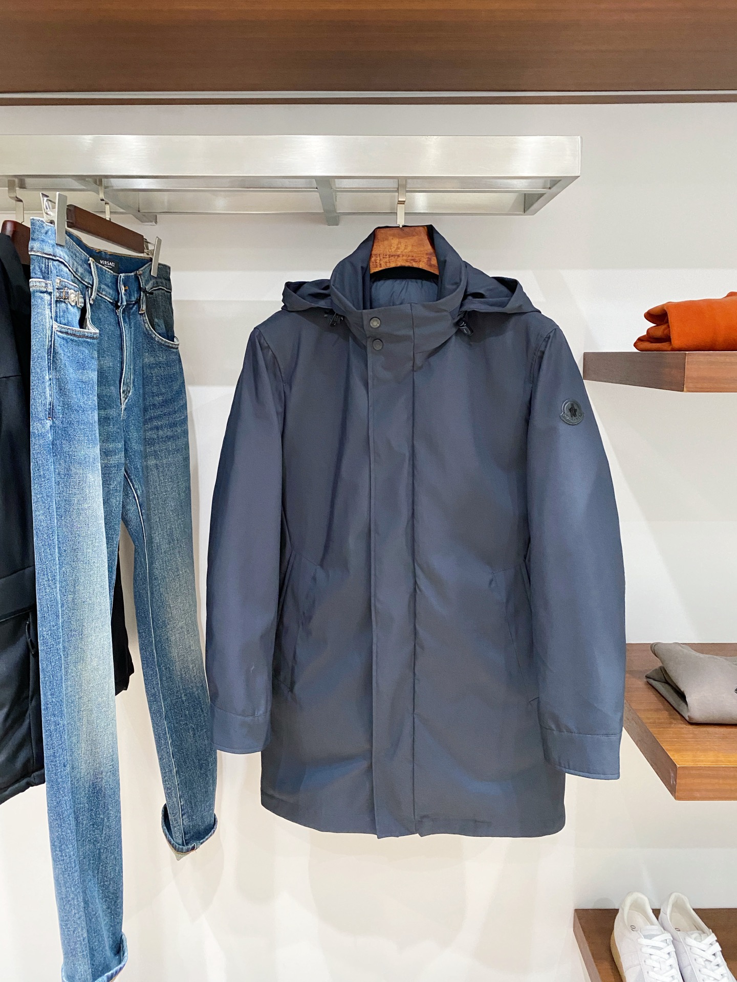 蒙口、2025最新款中长款男士羽绒服、面料柔软舒适 ．上身版型超赞 ．拉链．辅料都是客供 、进口面料，轻