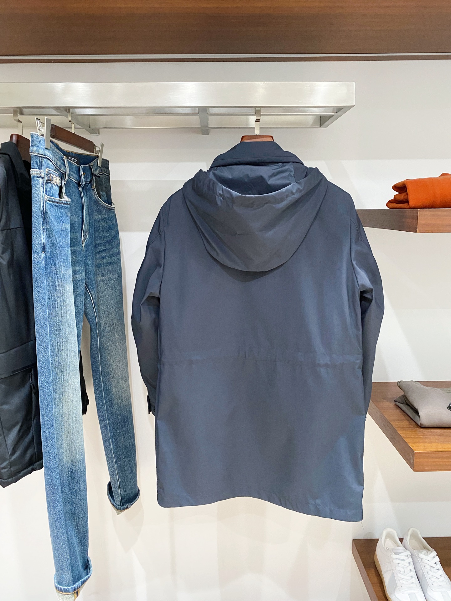 蒙口、2025最新款中长款男士羽绒服、面料柔软舒适 ．上身版型超赞 ．拉链．辅料都是客供 、进口面料，轻